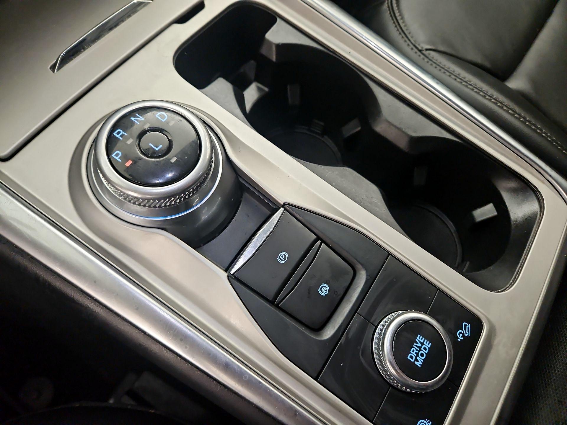 Thumbnail: 2022 Ford Explorer - 17