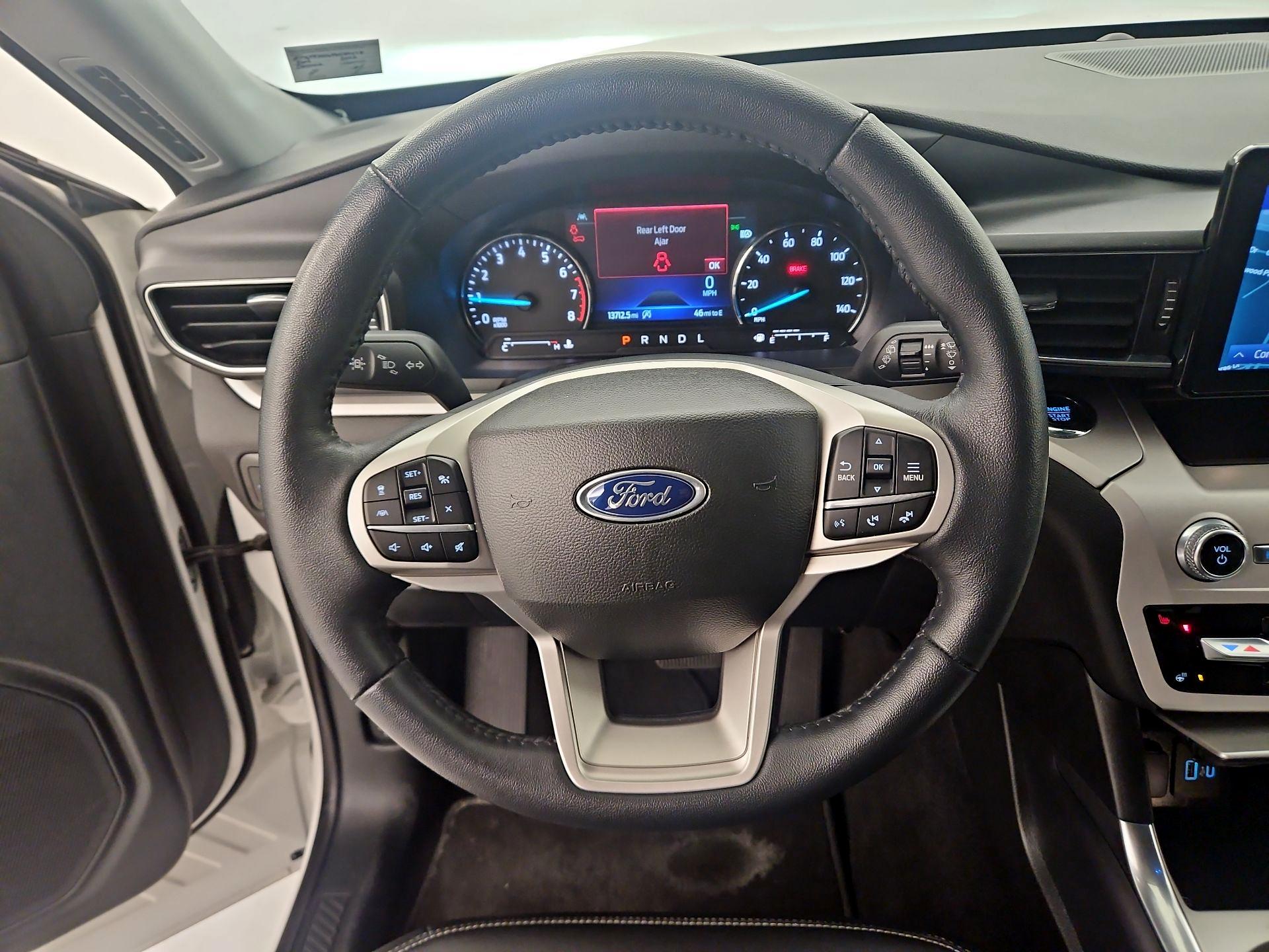 Thumbnail: 2023 Ford Explorer - 10