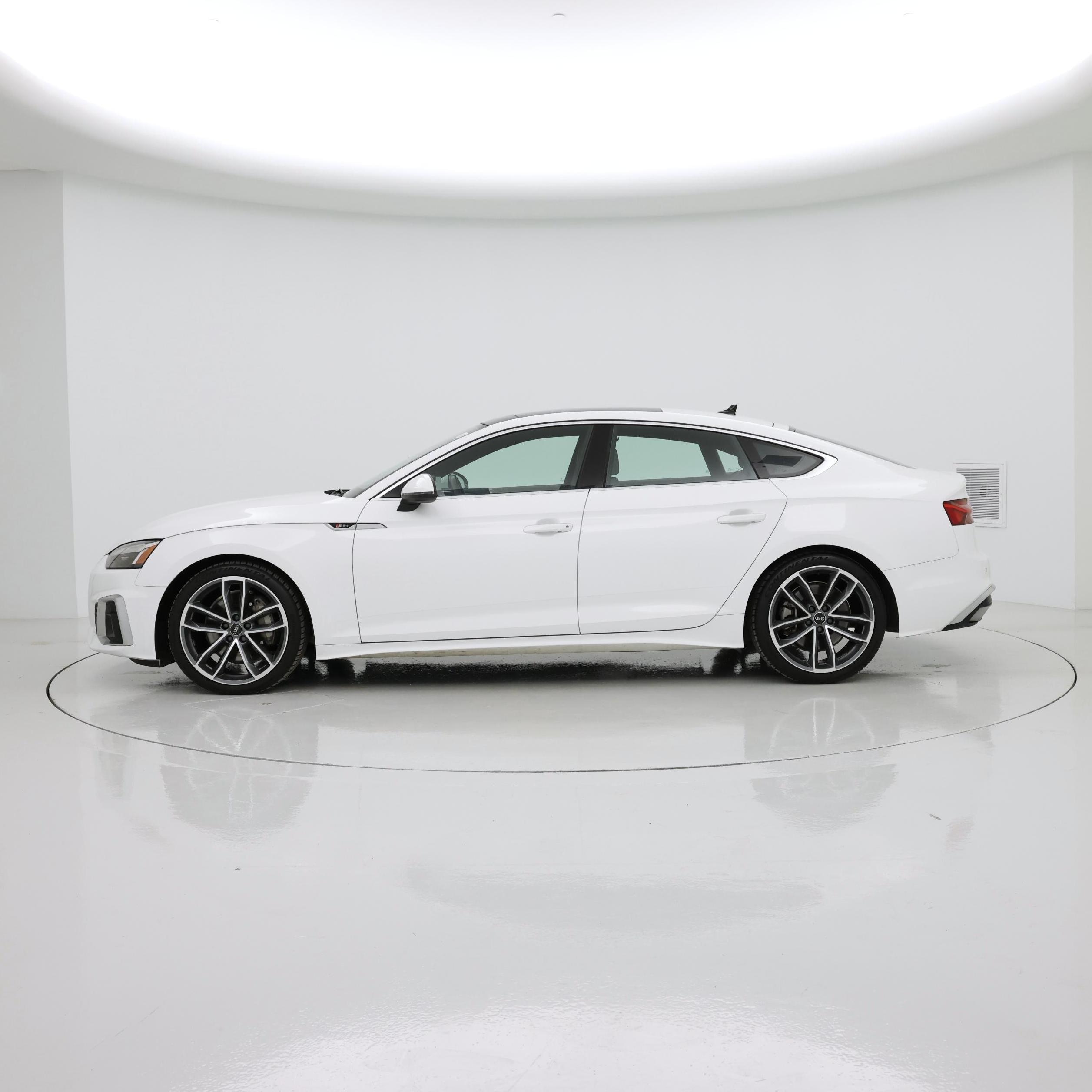 Thumbnail: 2022 Audi A5 - 3