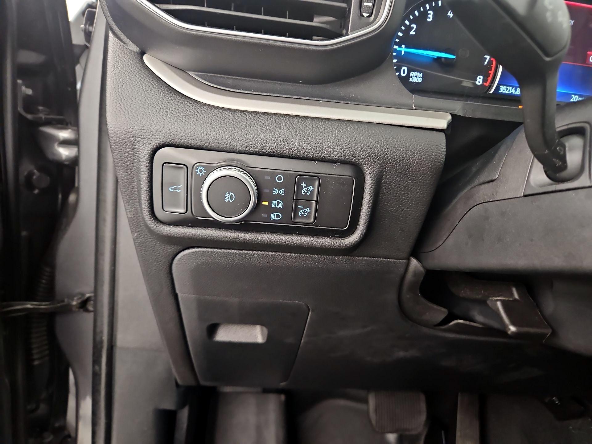 Thumbnail: 2022 Ford Explorer - 13