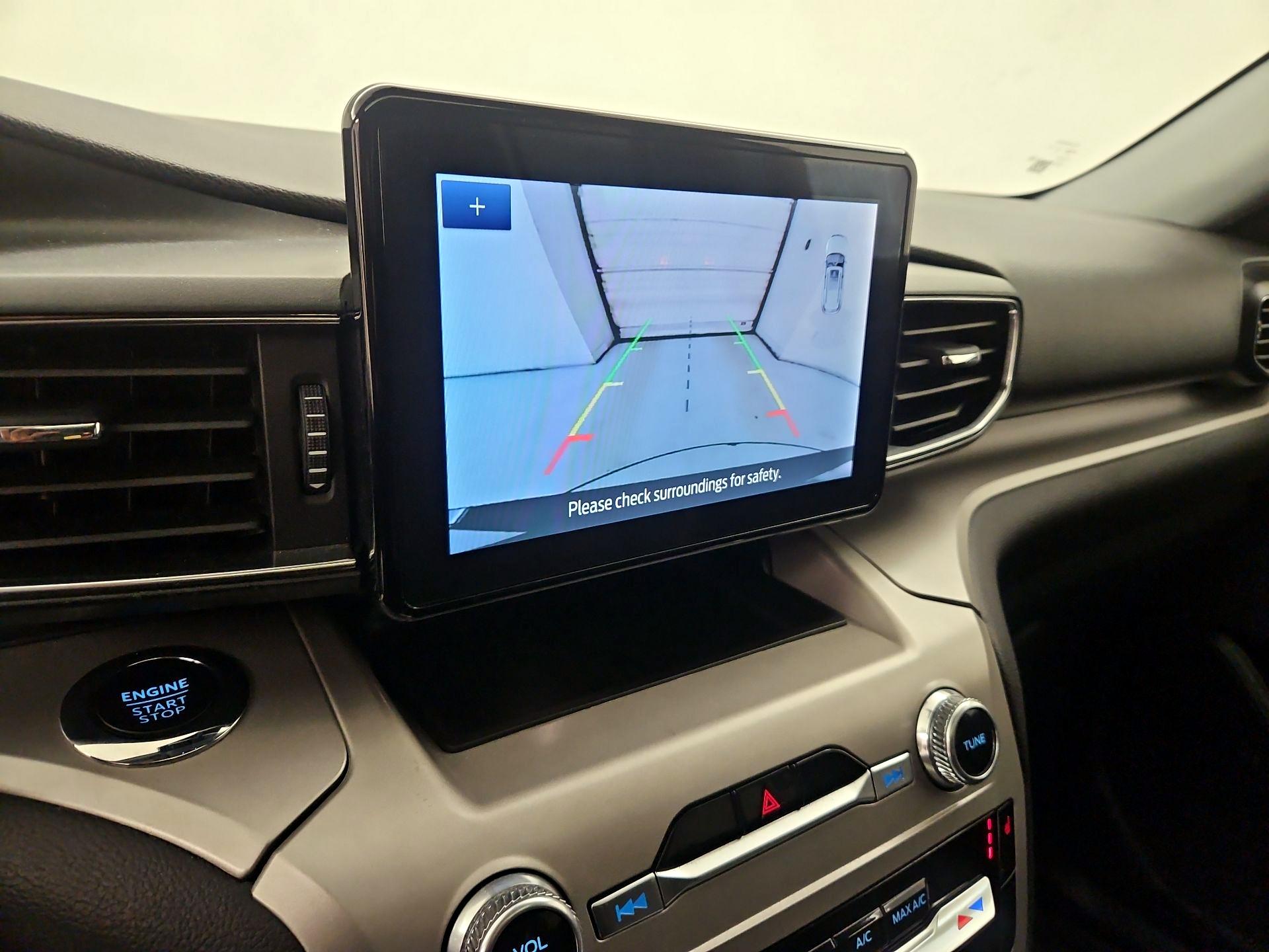 Thumbnail: 2022 Ford Explorer - 15