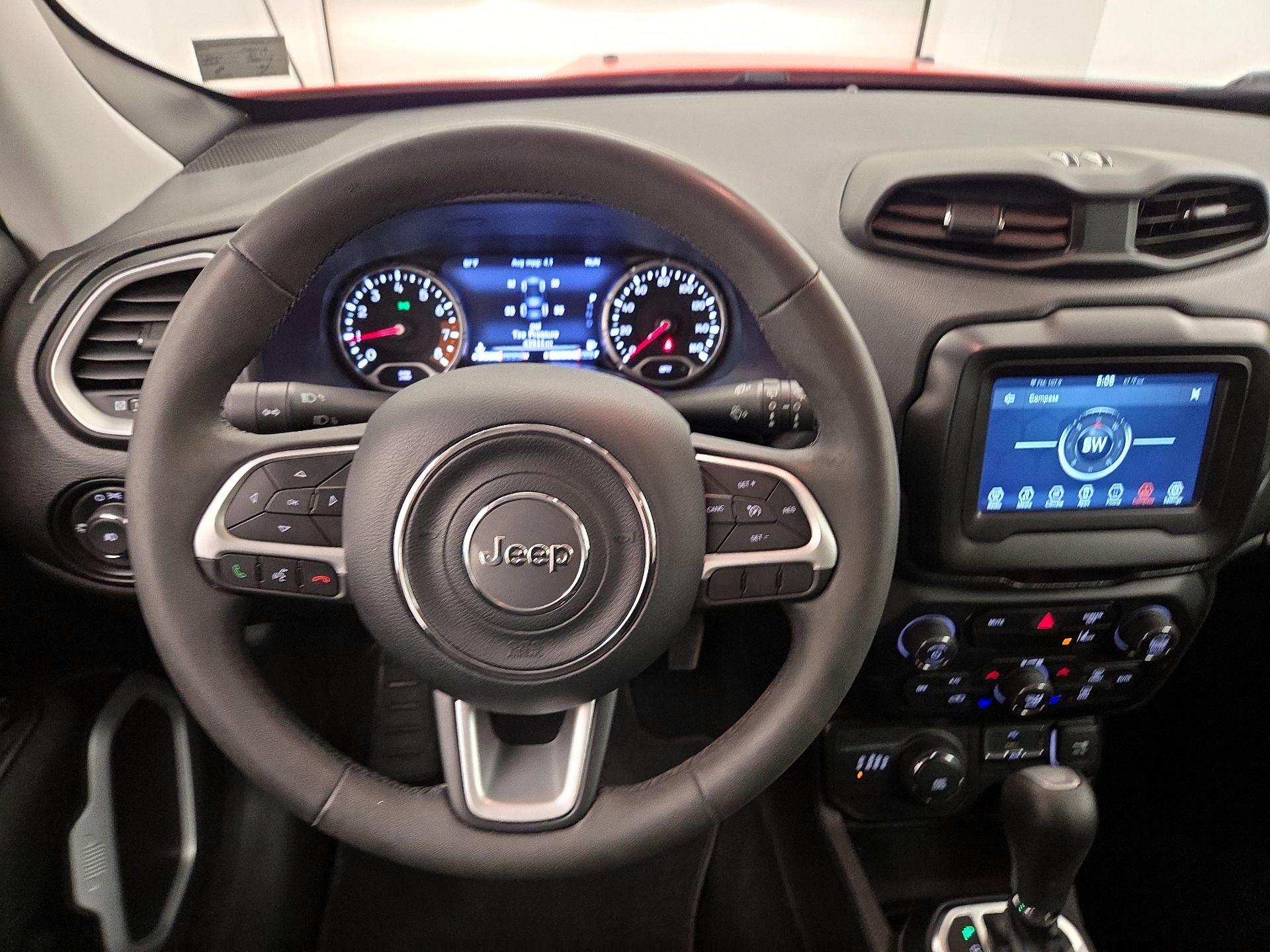 Thumbnail: 2021 Jeep Renegade - 10