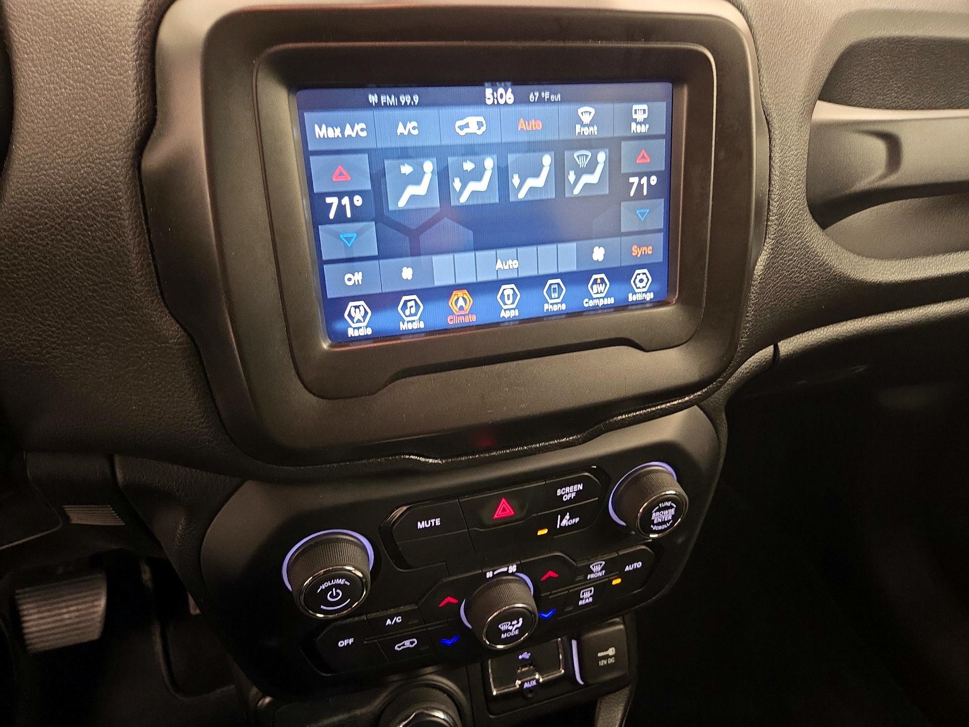 Thumbnail: 2021 Jeep Renegade - 16