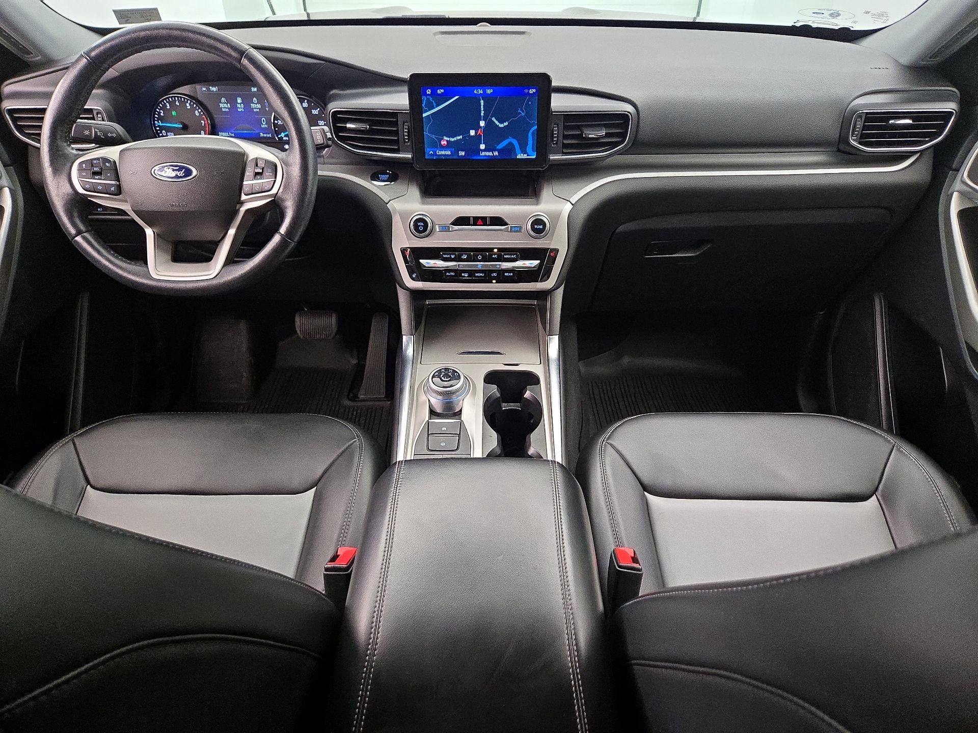 Thumbnail: 2022 Ford Explorer - 9