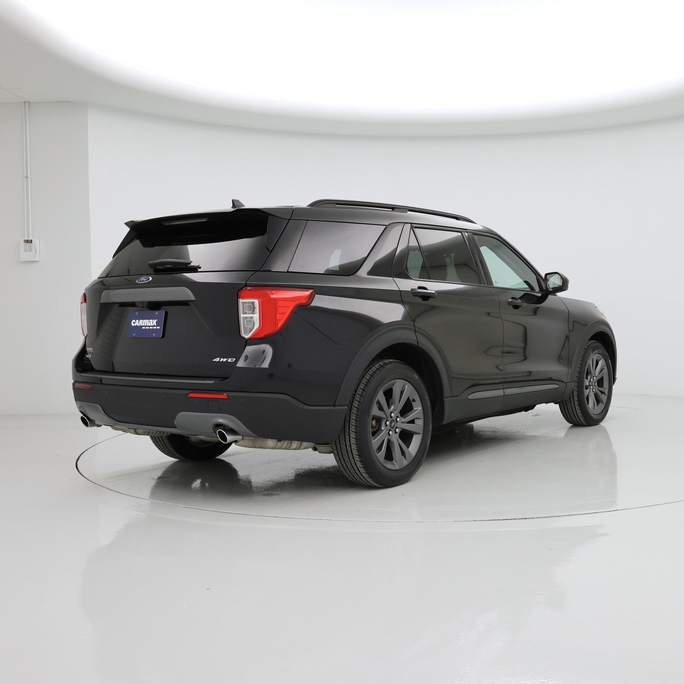 Thumbnail: 2022 Ford Explorer - 8