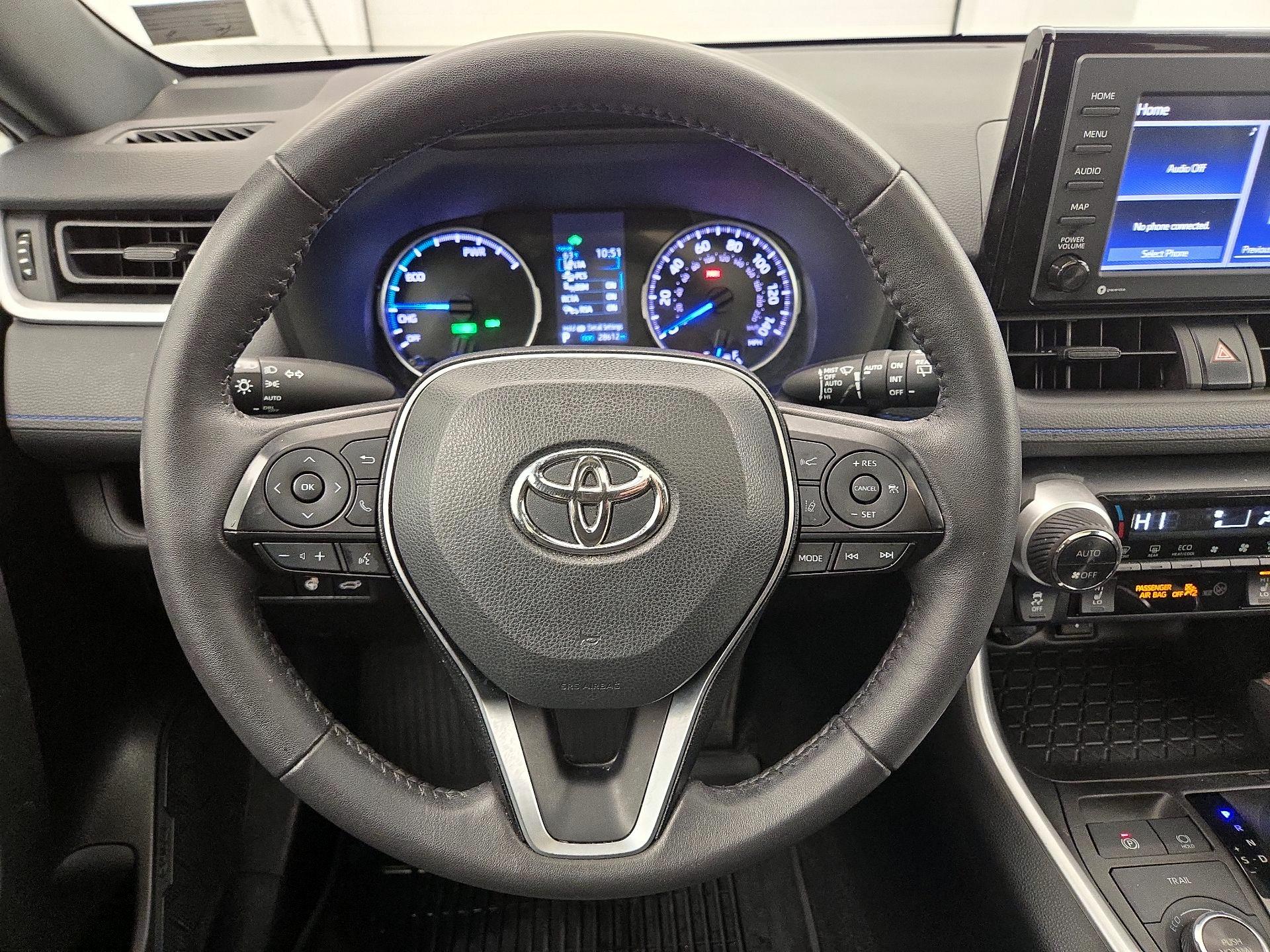 Thumbnail: 2022 Toyota RAV4 - 10