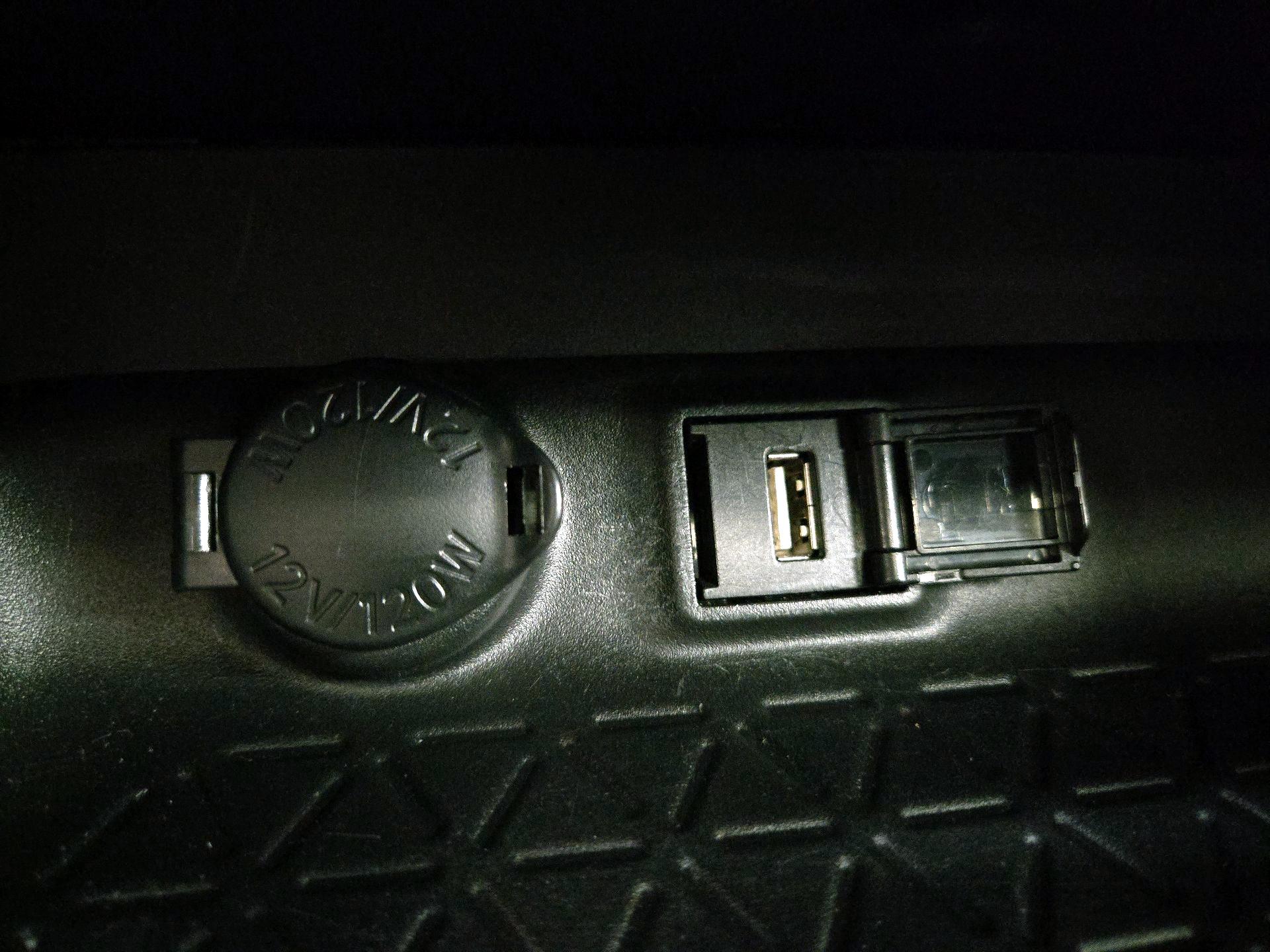 Thumbnail: 2022 Toyota RAV4 - 18