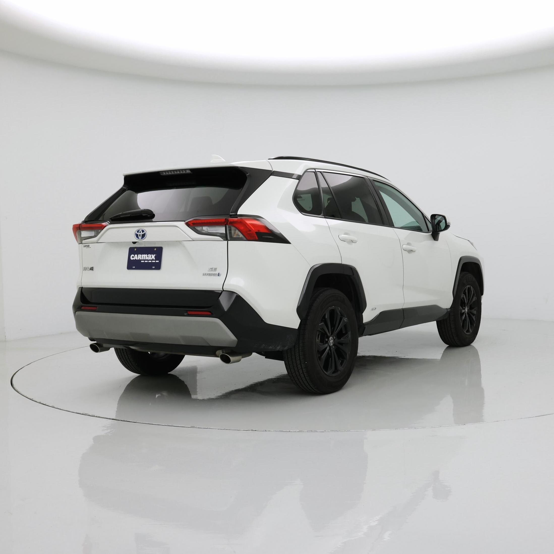 Thumbnail: 2022 Toyota RAV4 - 8