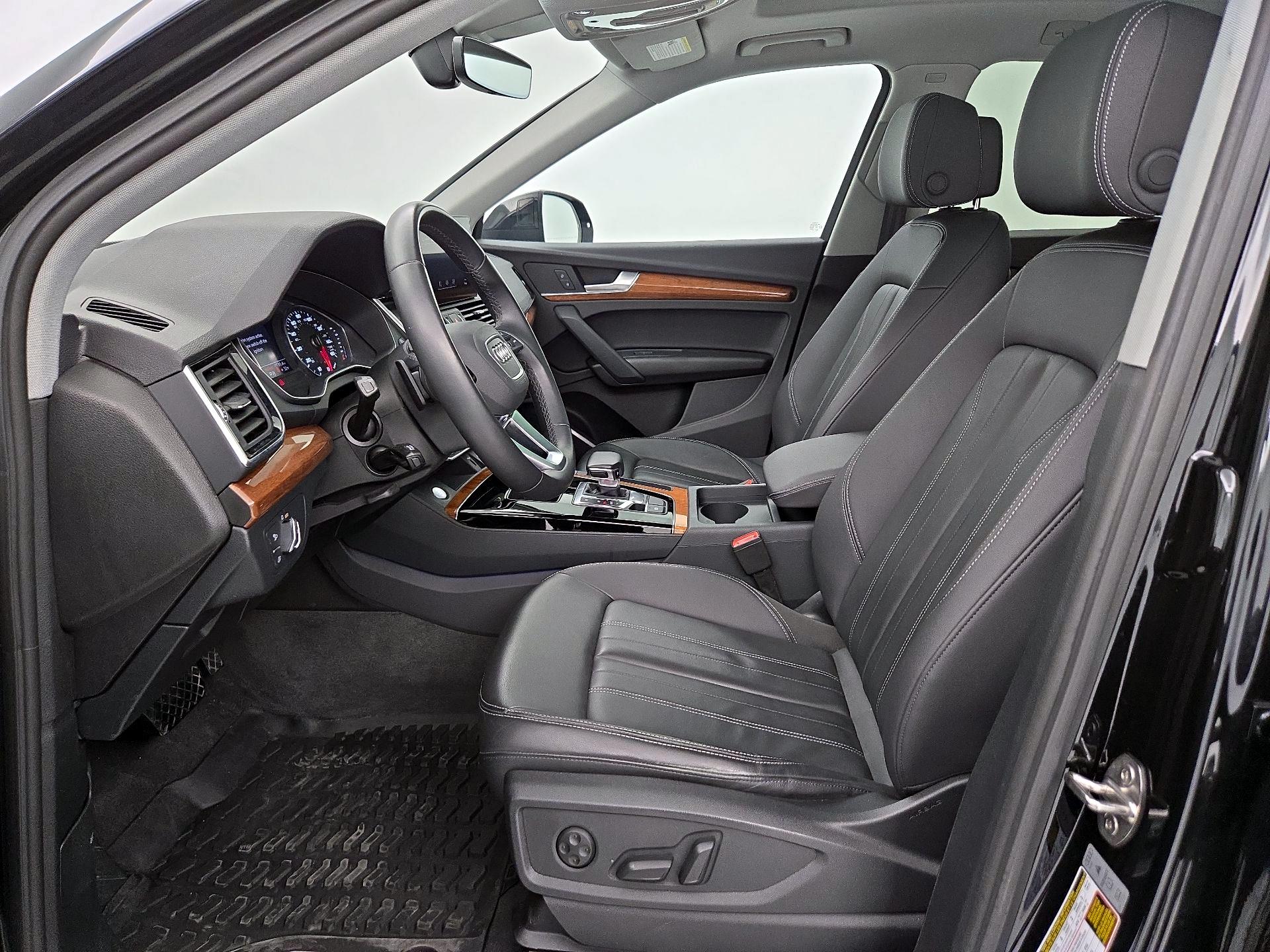 Thumbnail: 2023 Audi Q5 - 11