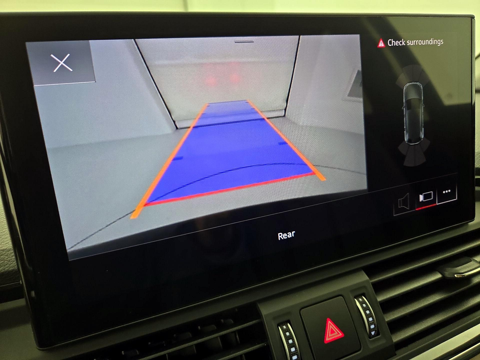 Thumbnail: 2023 Audi Q5 - 14