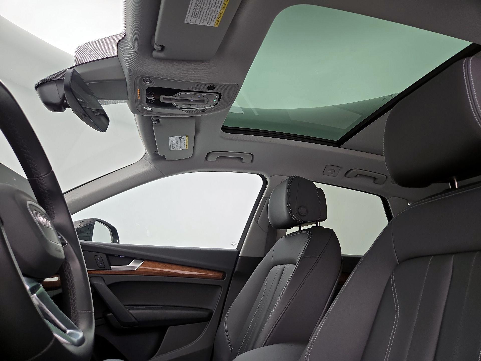 Thumbnail: 2023 Audi Q5 - 19