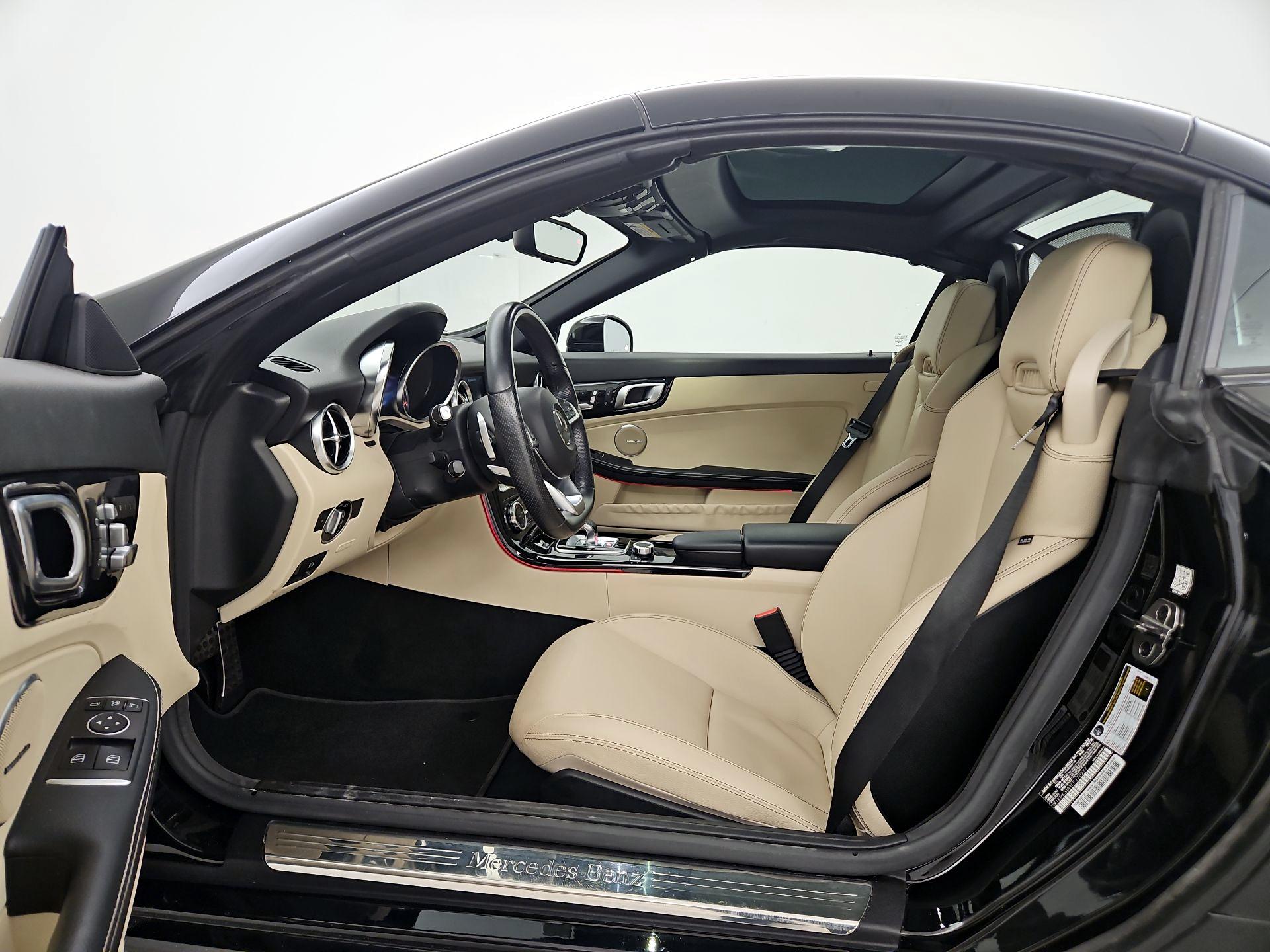 Thumbnail: 2020 Mercedes-Benz SLC - 11