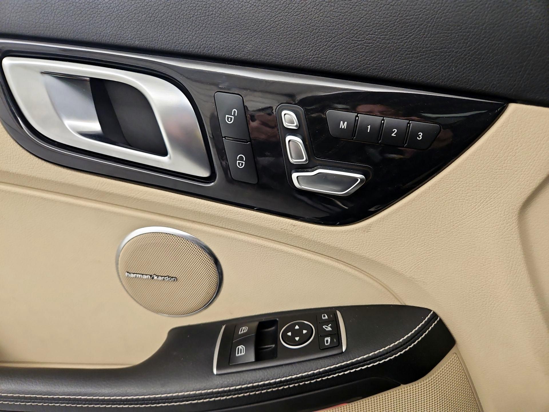 Thumbnail: 2020 Mercedes-Benz SLC - 12