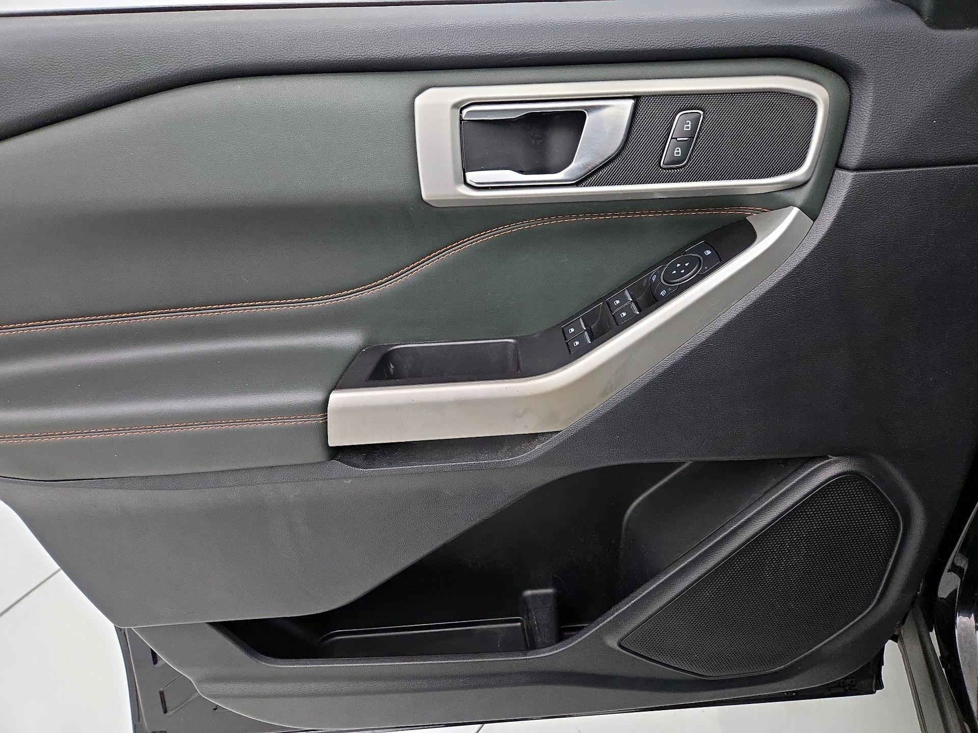 Thumbnail: 2022 Ford Explorer - 12