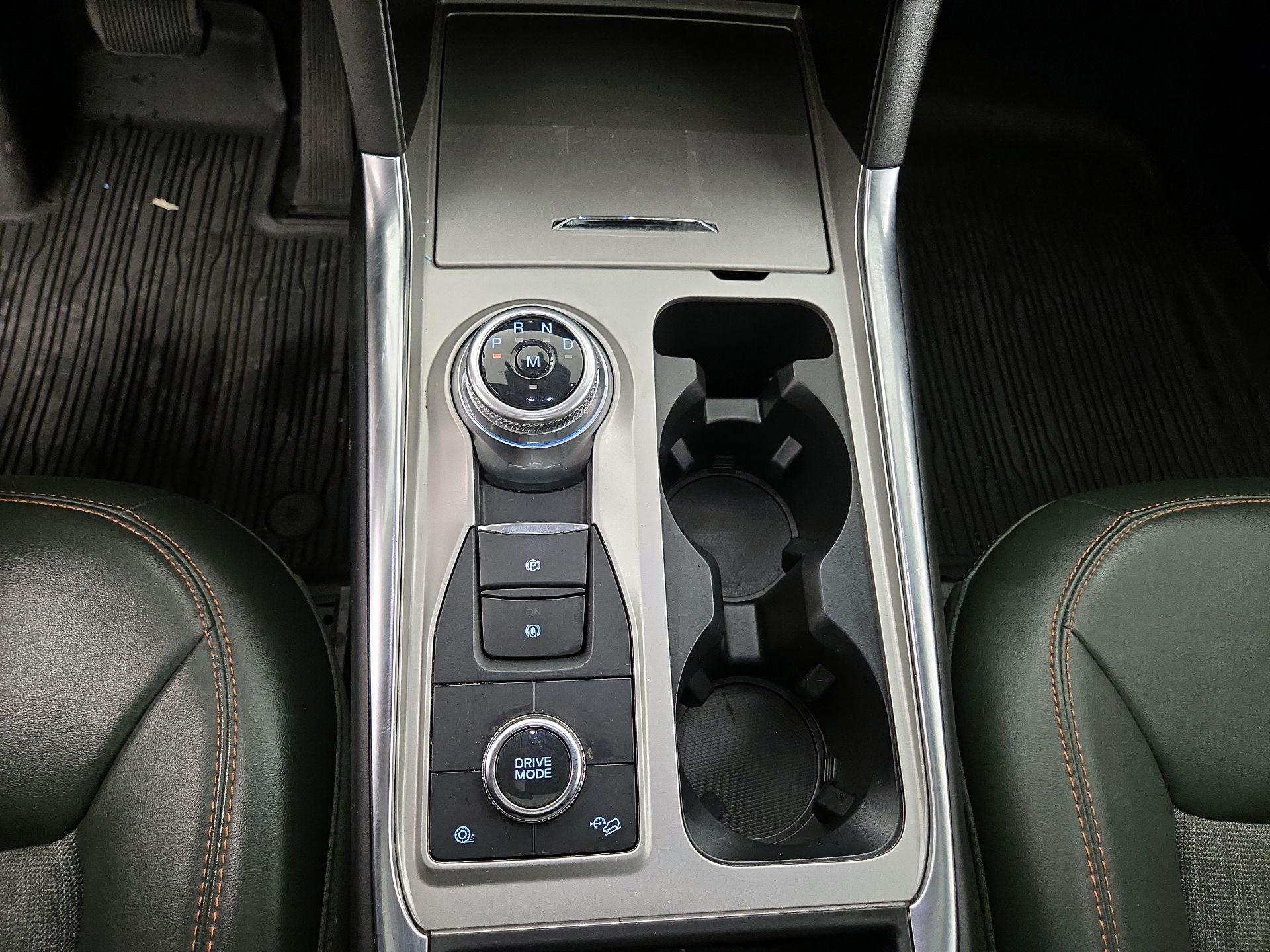 Thumbnail: 2022 Ford Explorer - 18