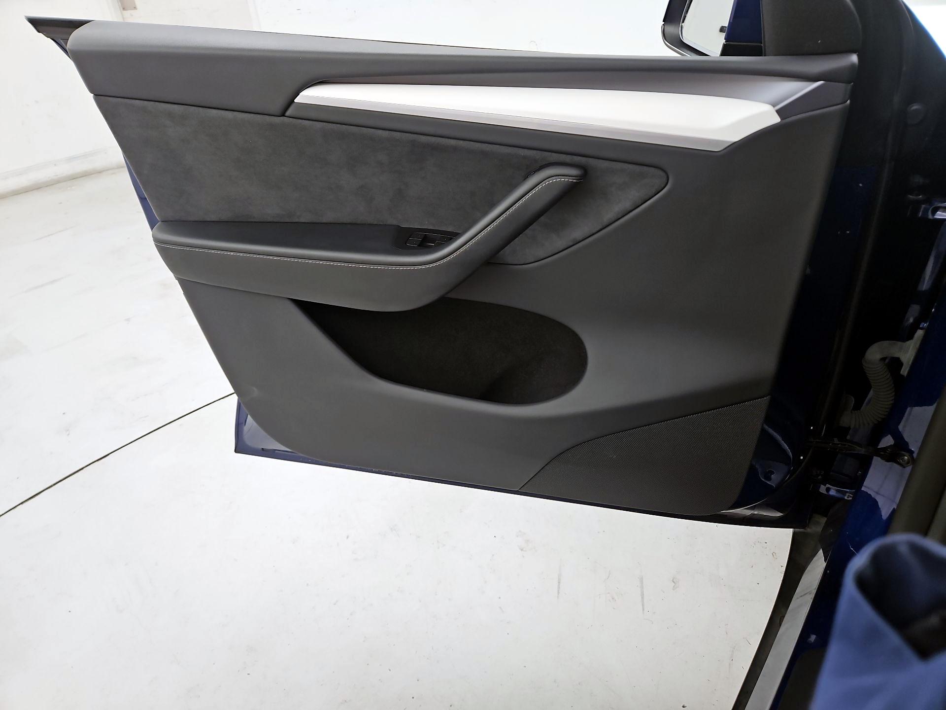 Thumbnail: 2024 Tesla Model Y - 12