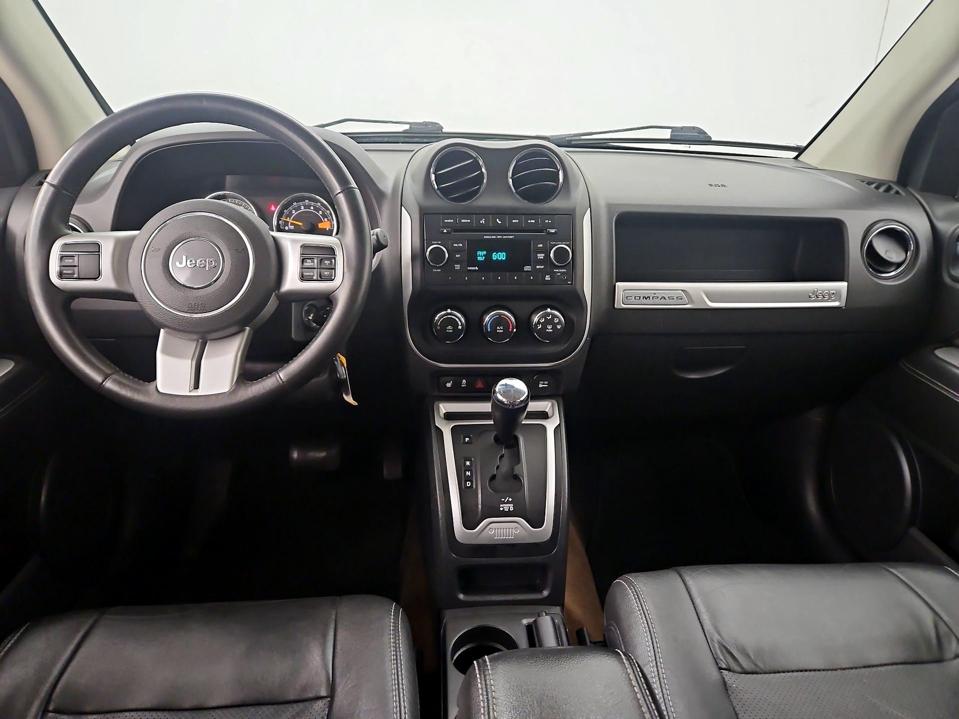 Thumbnail: 2015 Jeep Compass - 9