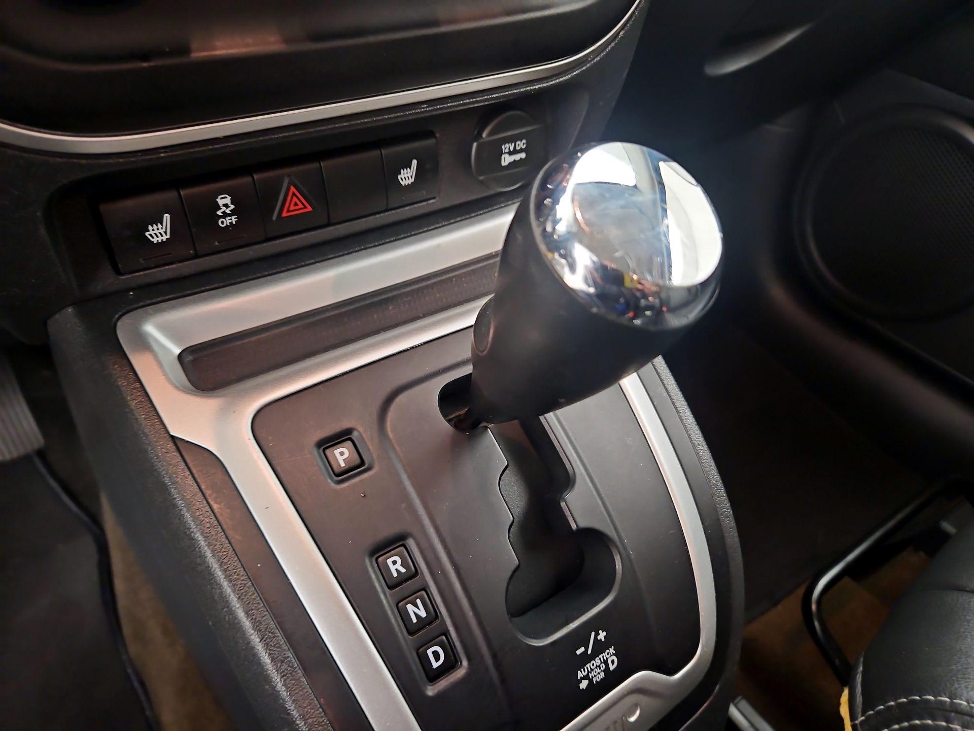 Thumbnail: 2015 Jeep Compass - 15