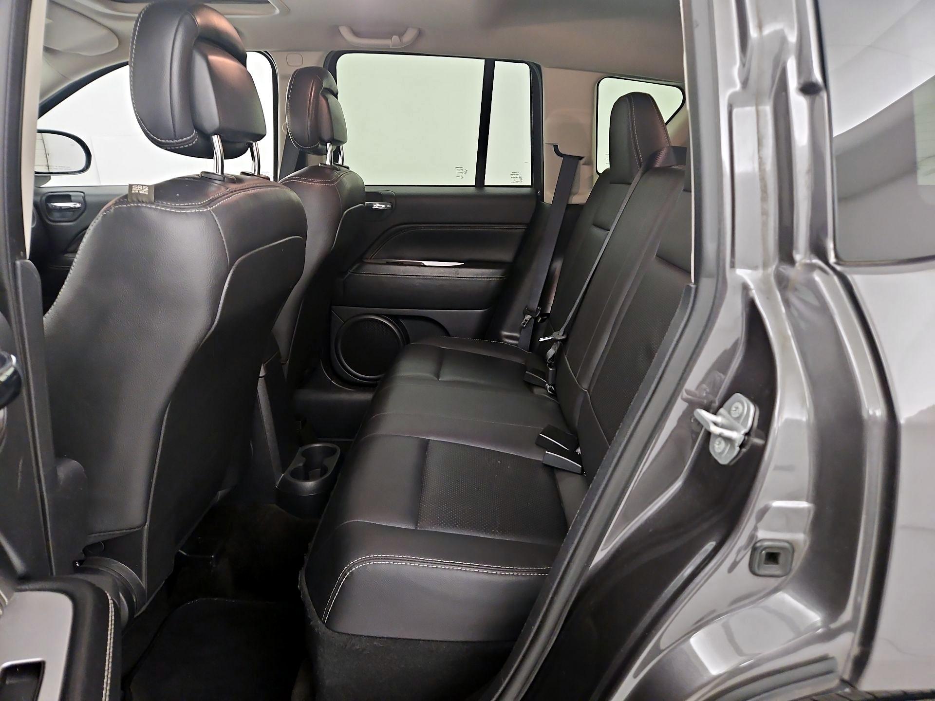 Thumbnail: 2015 Jeep Compass - 17