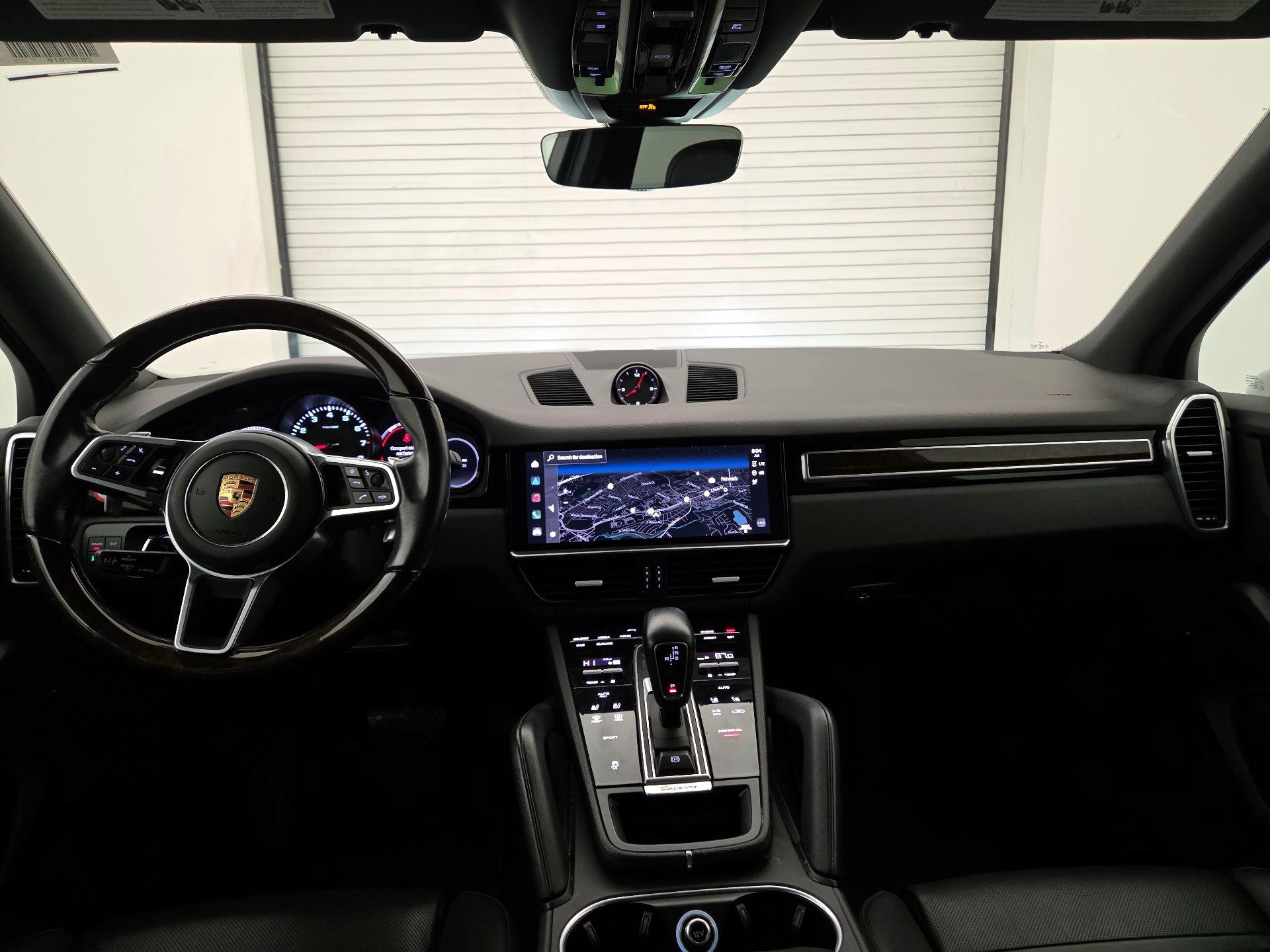 Thumbnail: 2022 Porsche Cayenne - 9