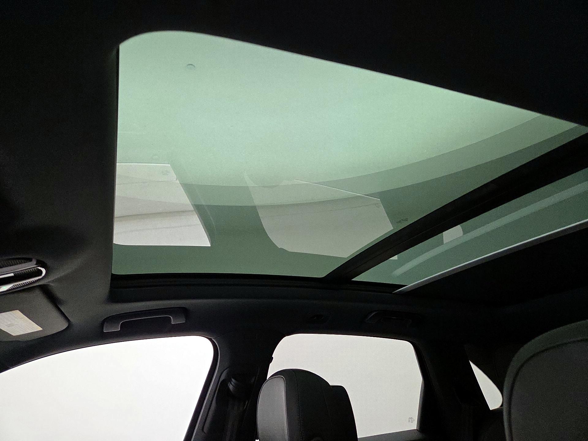 Thumbnail: 2022 Porsche Cayenne - 20