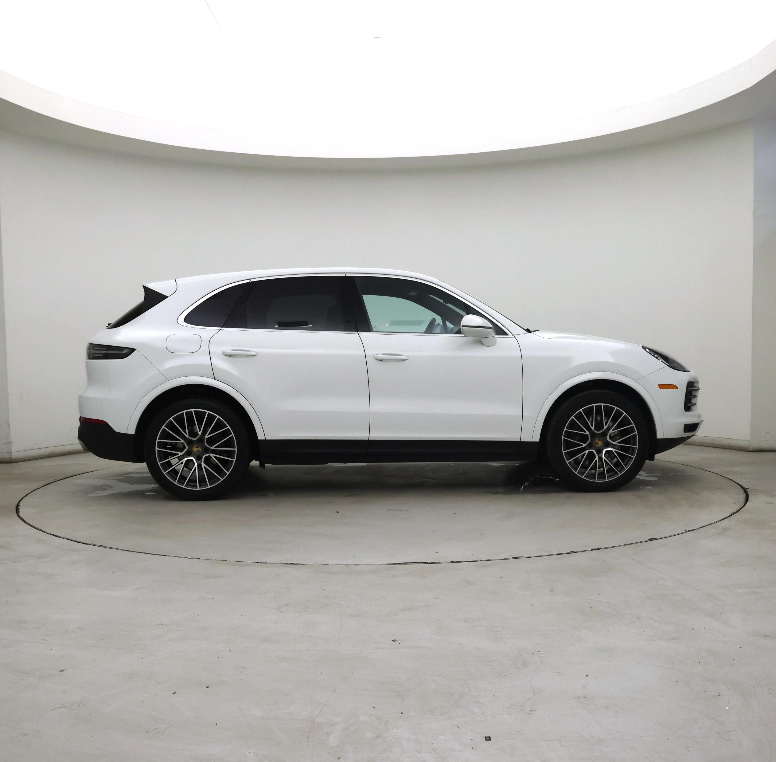 Thumbnail: 2022 Porsche Cayenne - 7