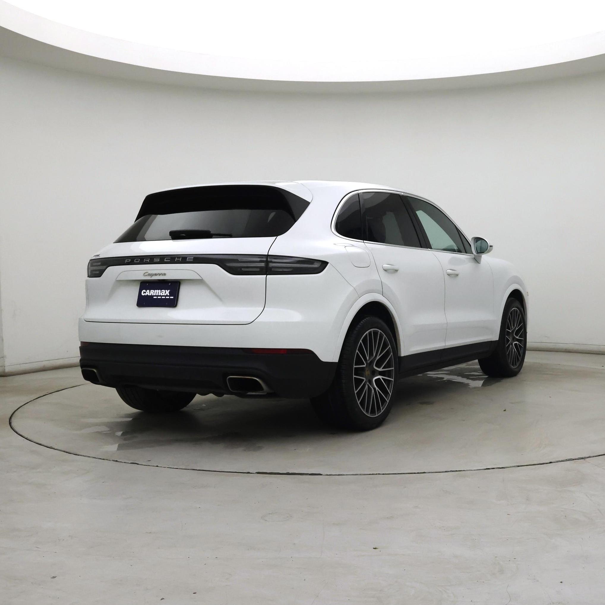 Thumbnail: 2022 Porsche Cayenne - 8