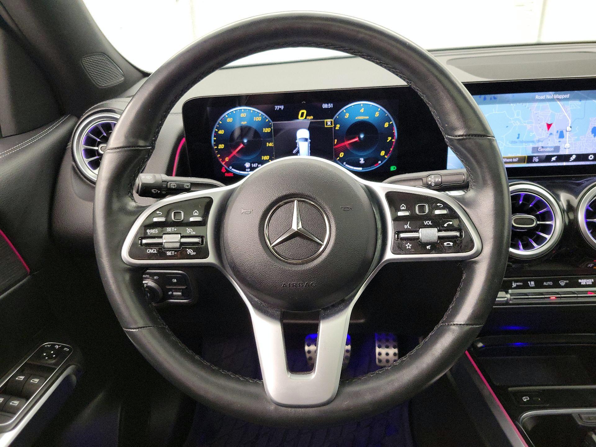 Thumbnail: 2022 Mercedes-Benz GLB - 10