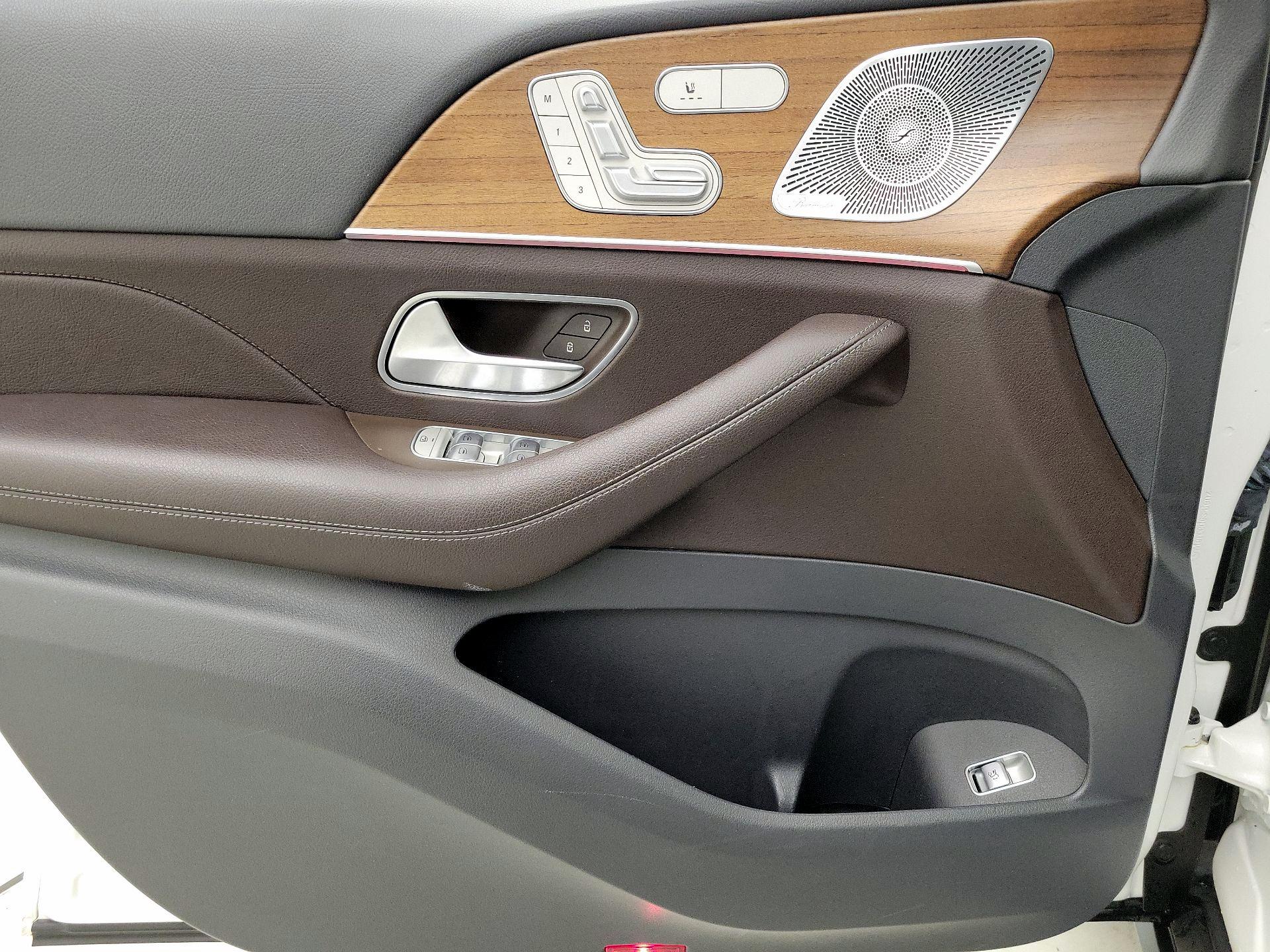 Thumbnail: 2020 Mercedes-Benz GLE - 12