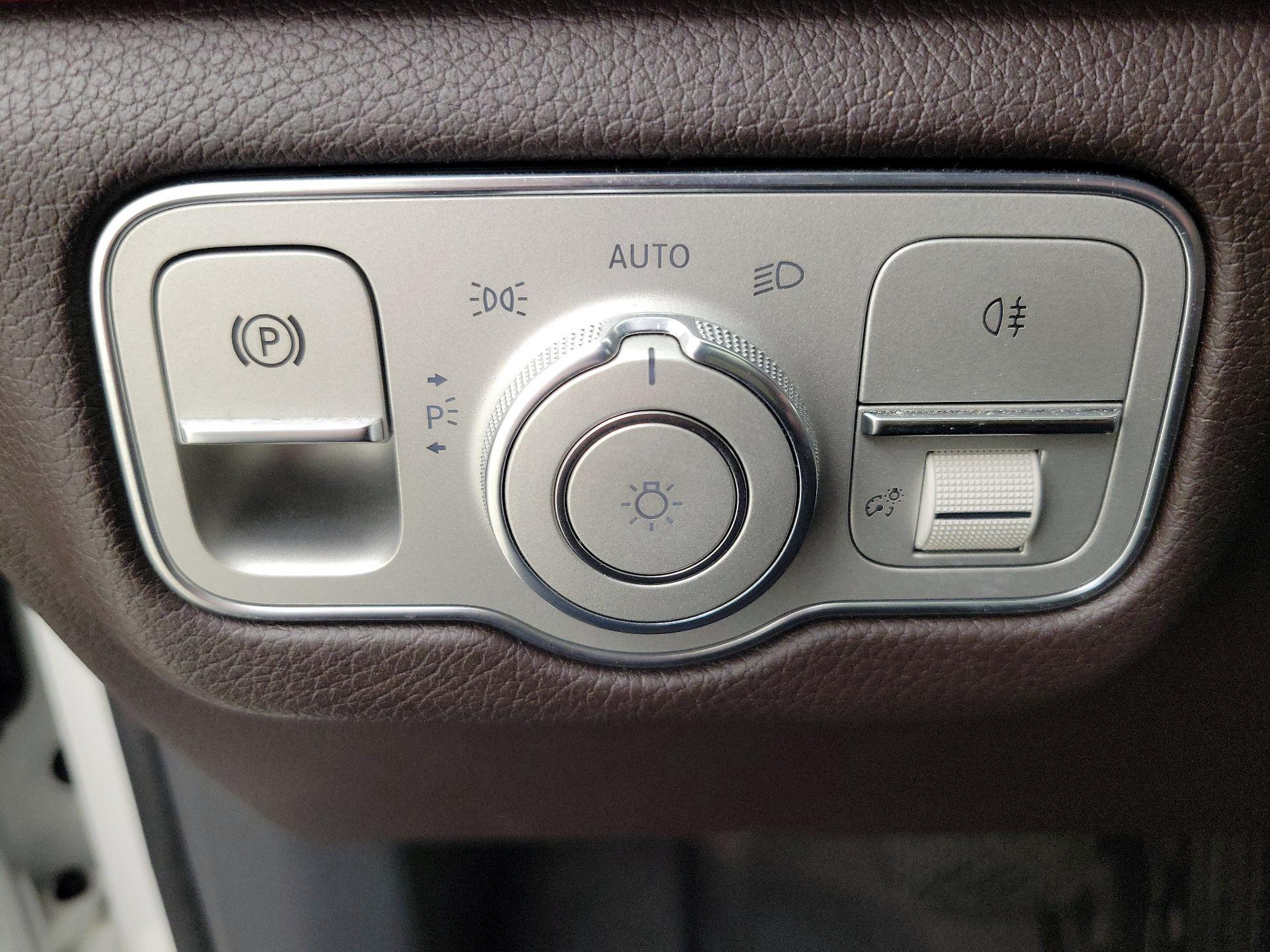 Thumbnail: 2020 Mercedes-Benz GLE - 13