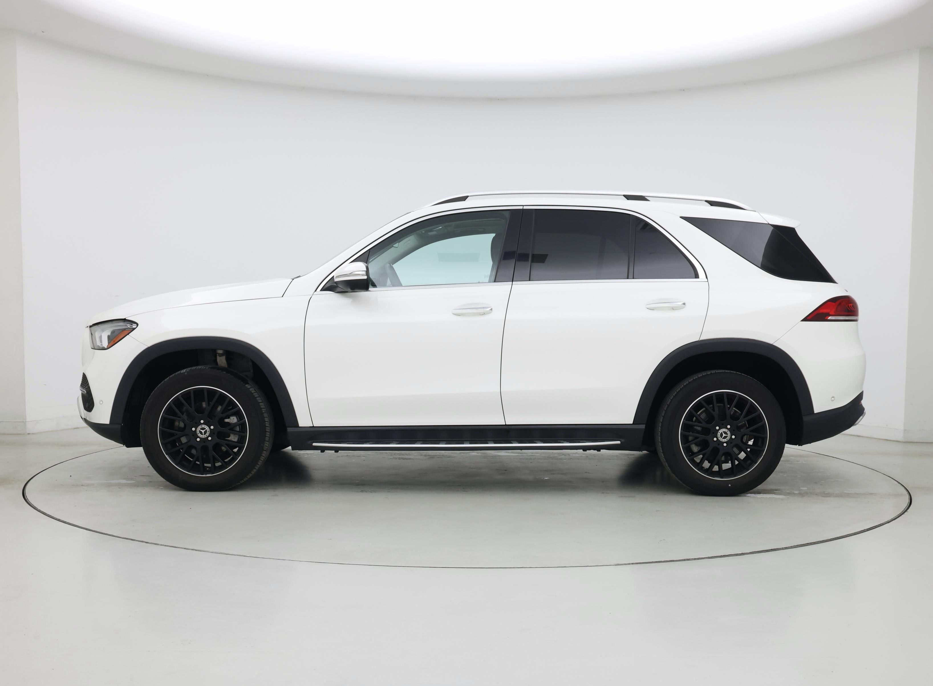 Thumbnail: 2020 Mercedes-Benz GLE - 3