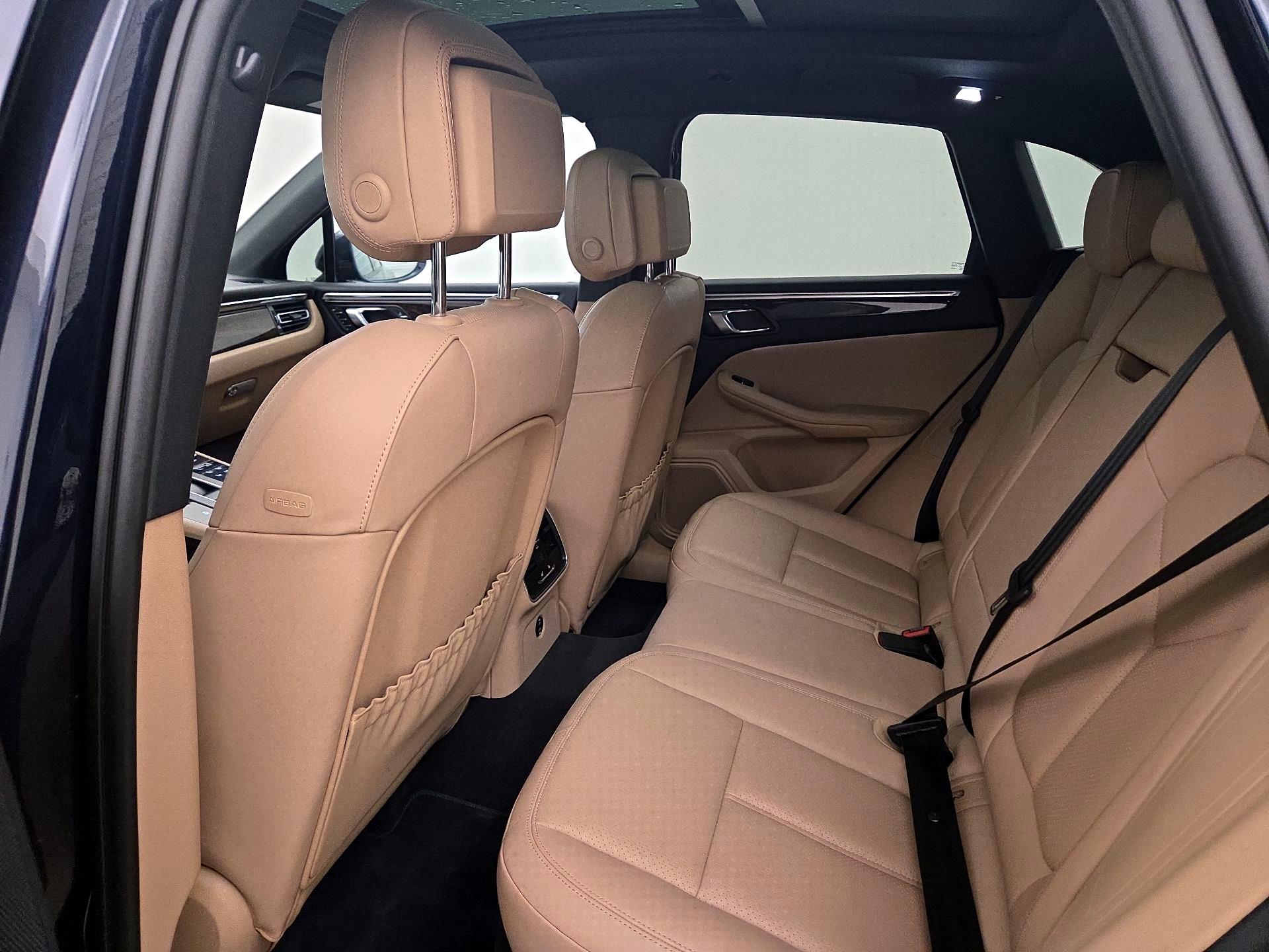 Thumbnail: 2023 Porsche Macan - 19