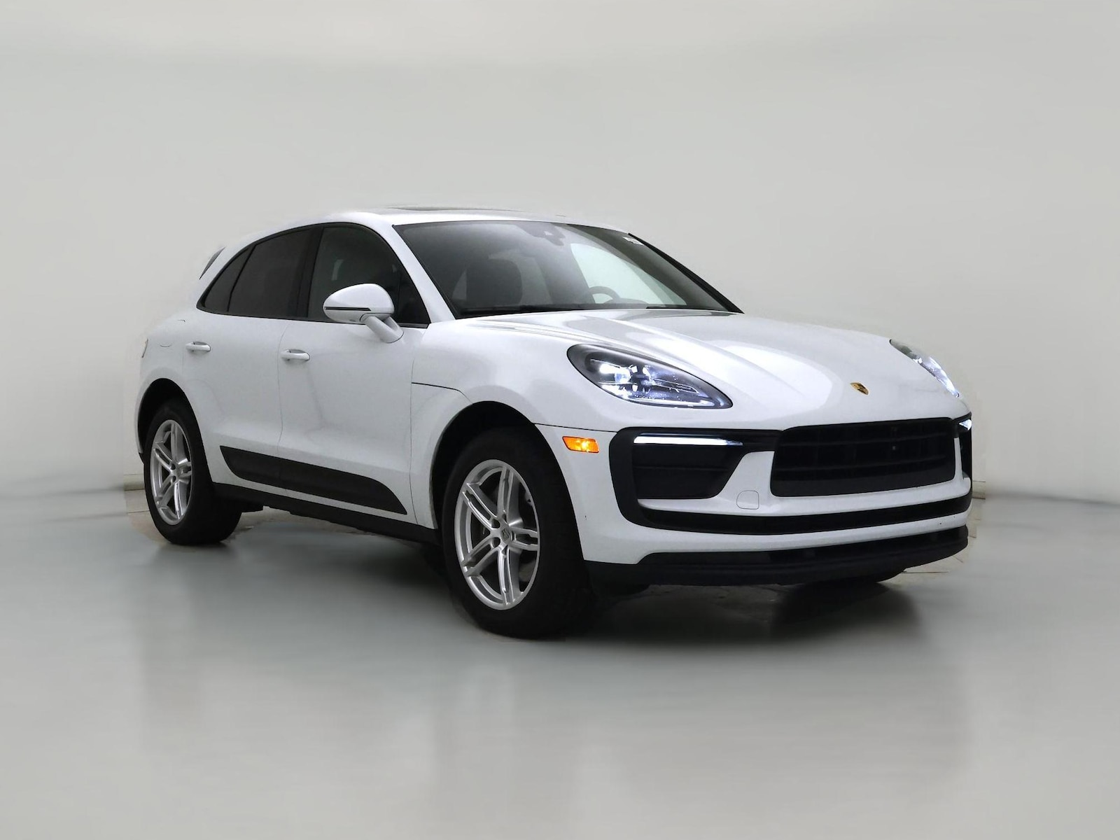 2022 Porsche Macan Base
