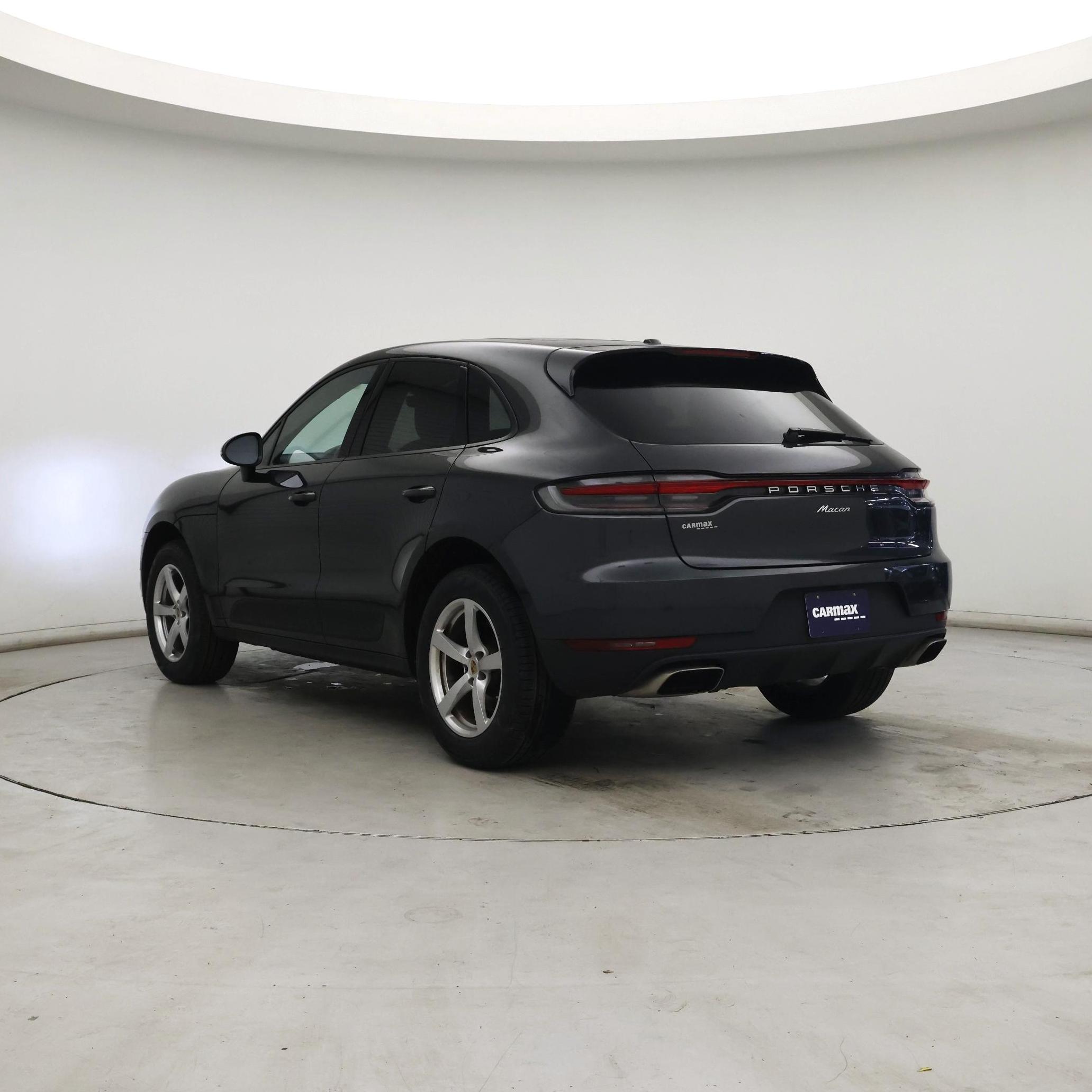 Thumbnail: 2021 Porsche Macan - 2