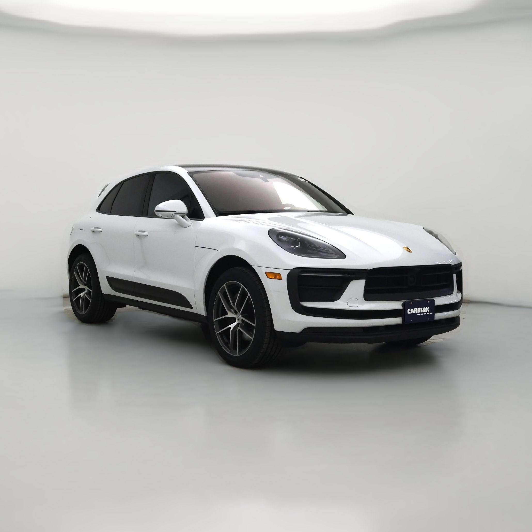Thumbnail: 2022 Porsche Macan - 1
