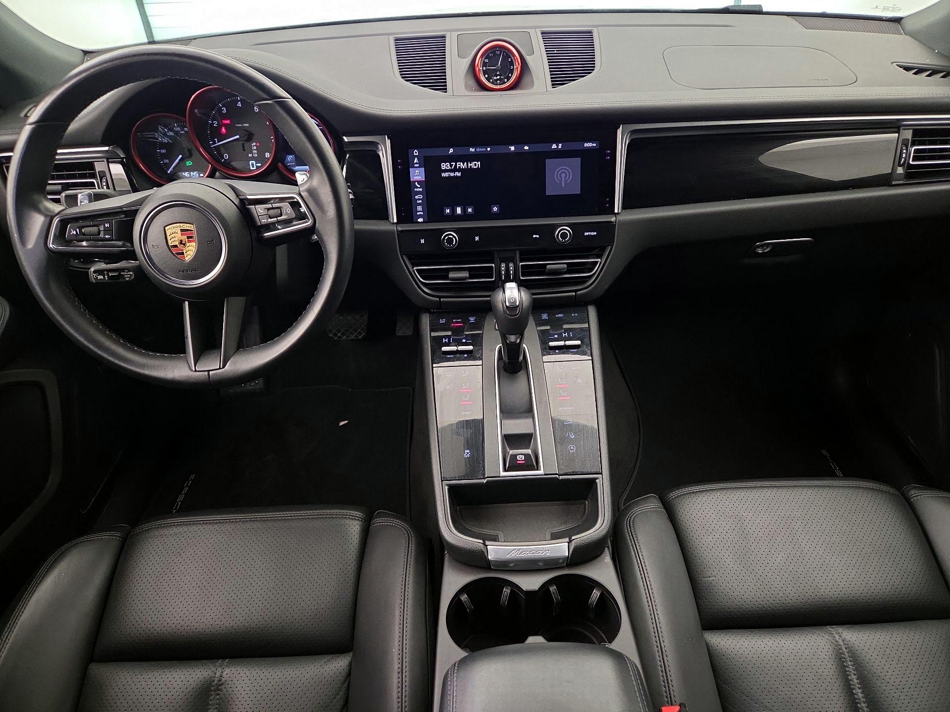 Thumbnail: 2022 Porsche Macan - 9