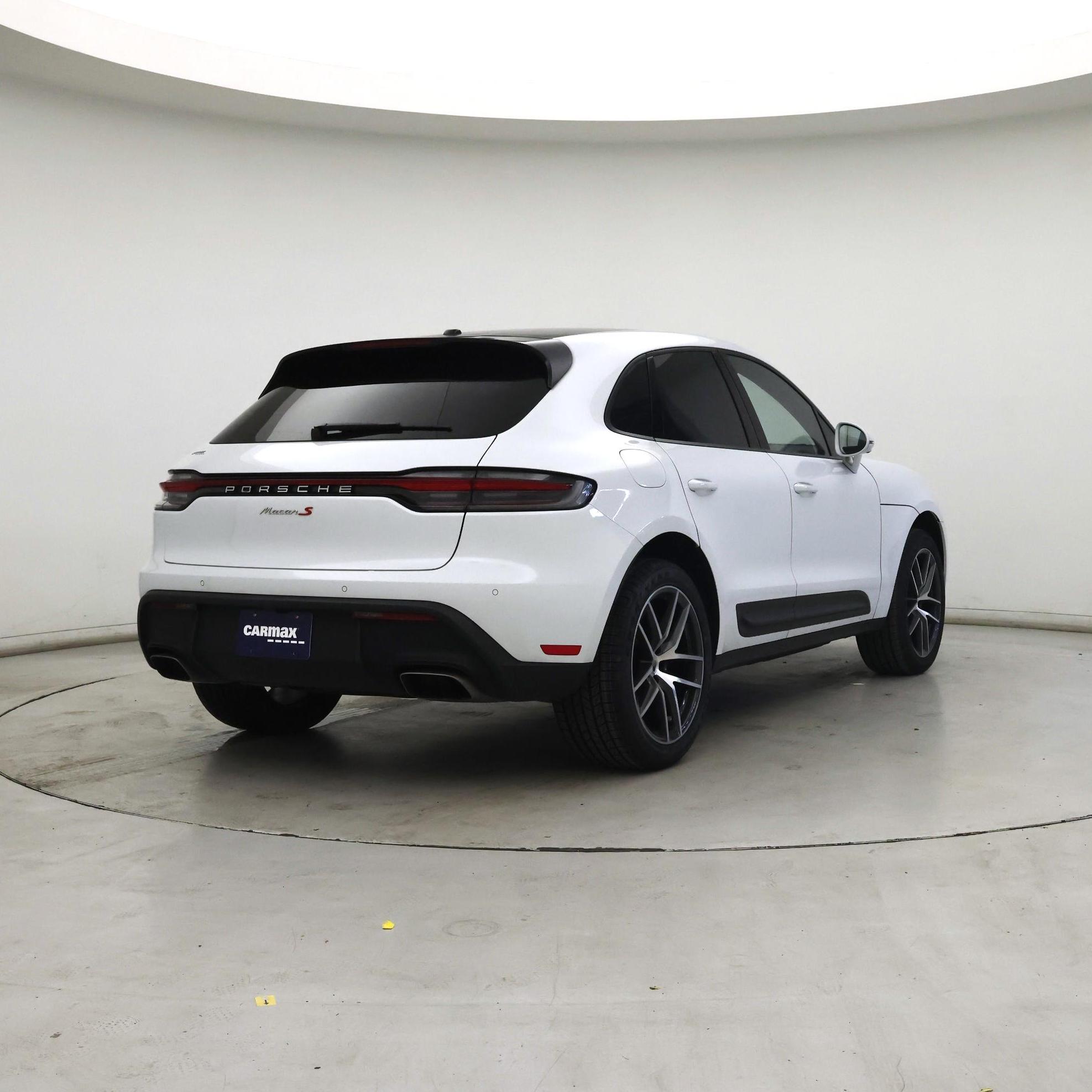 Thumbnail: 2022 Porsche Macan - 8