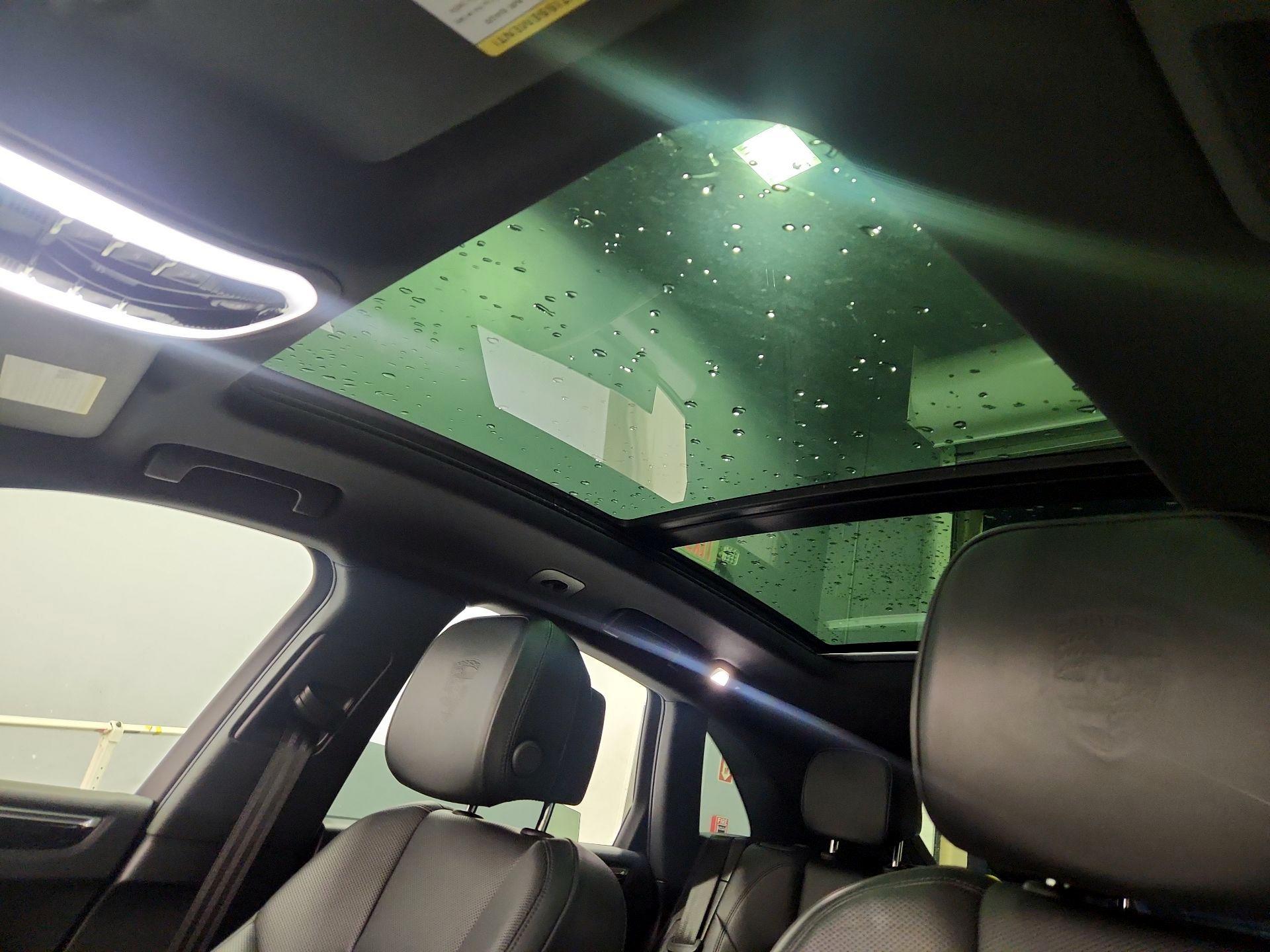 Thumbnail: 2022 Porsche Macan - 19