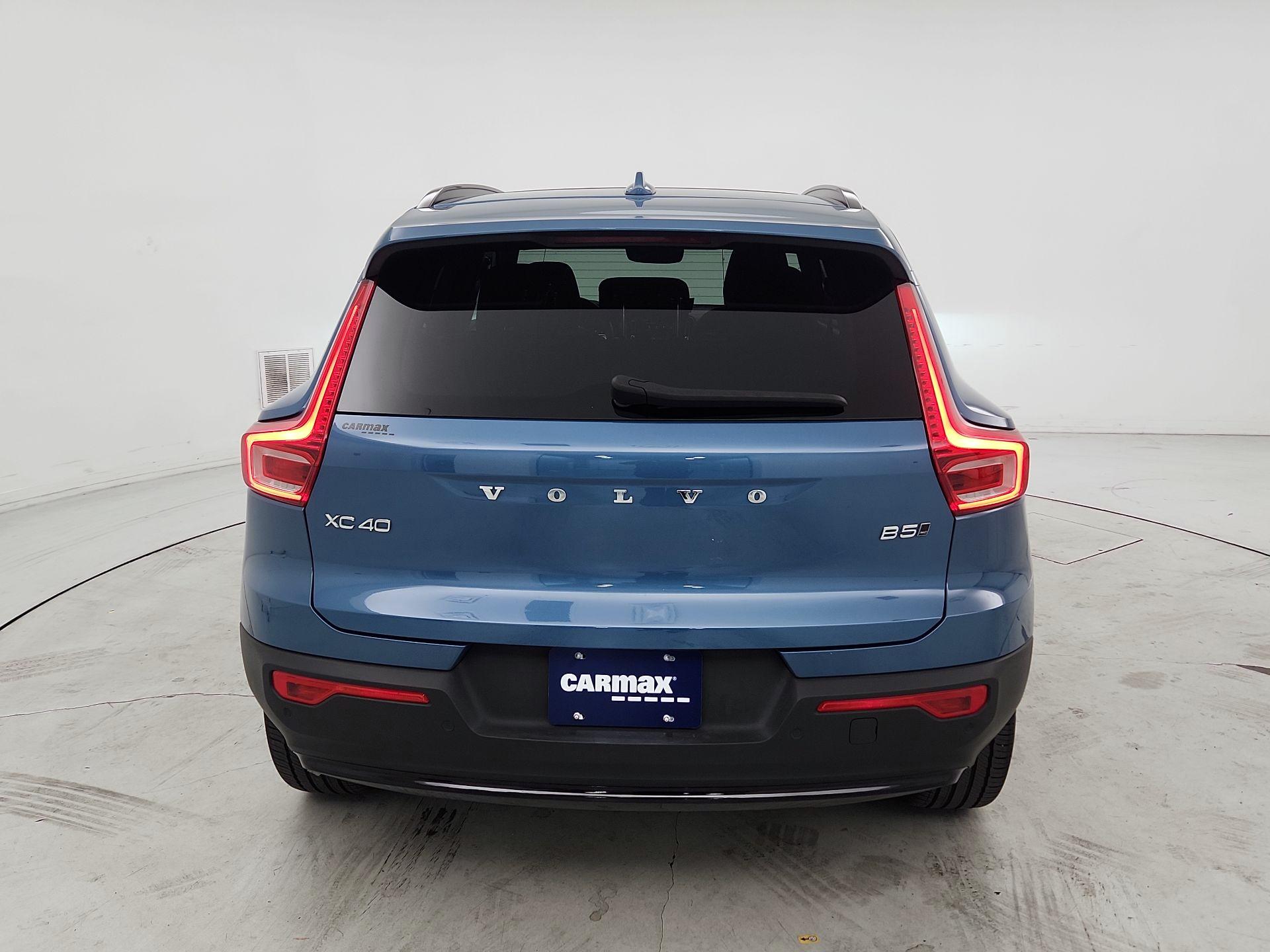 Thumbnail: 2024 Volvo XC40 - 6