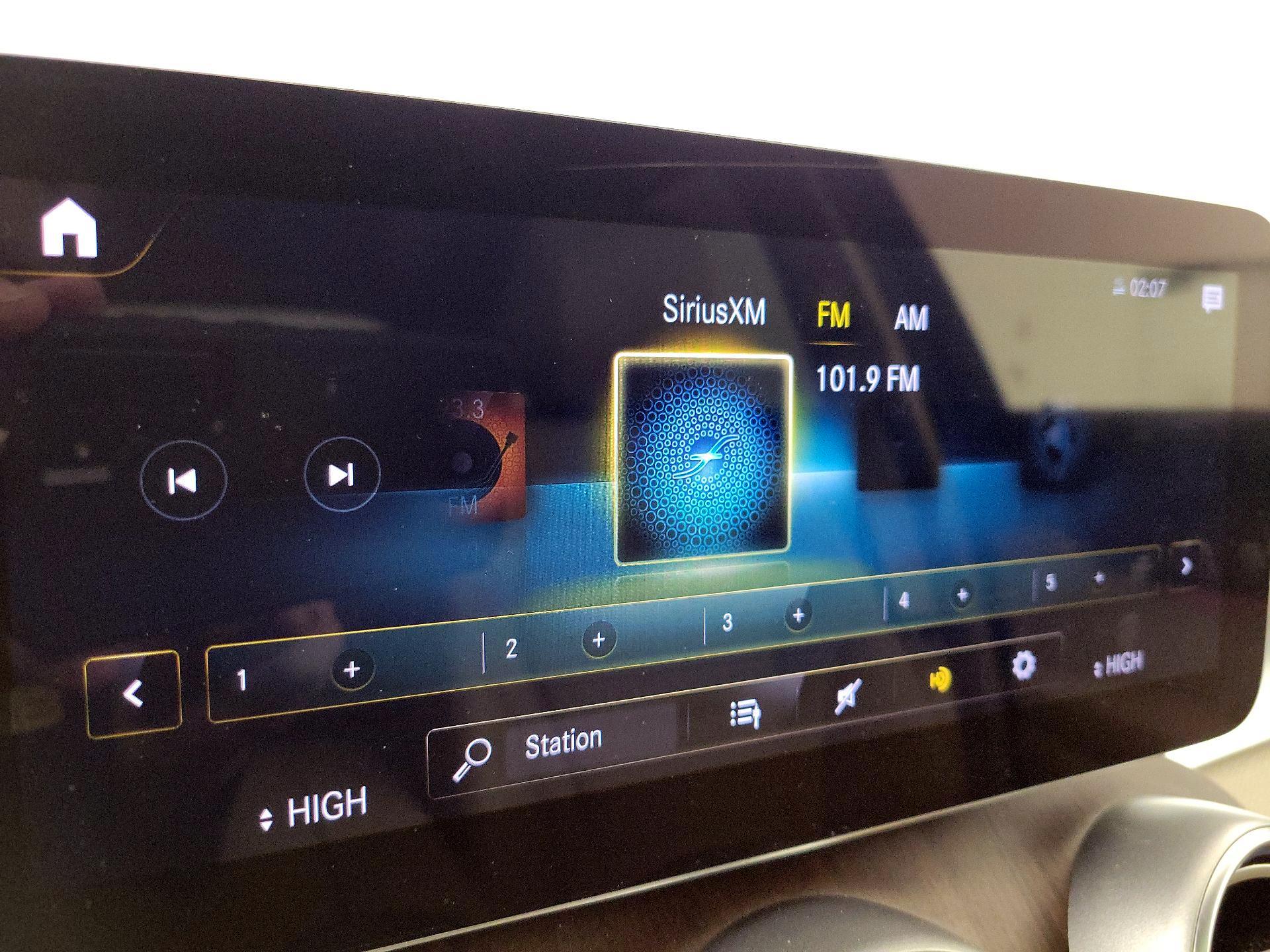 Thumbnail: 2022 Mercedes-Benz GLC - 15