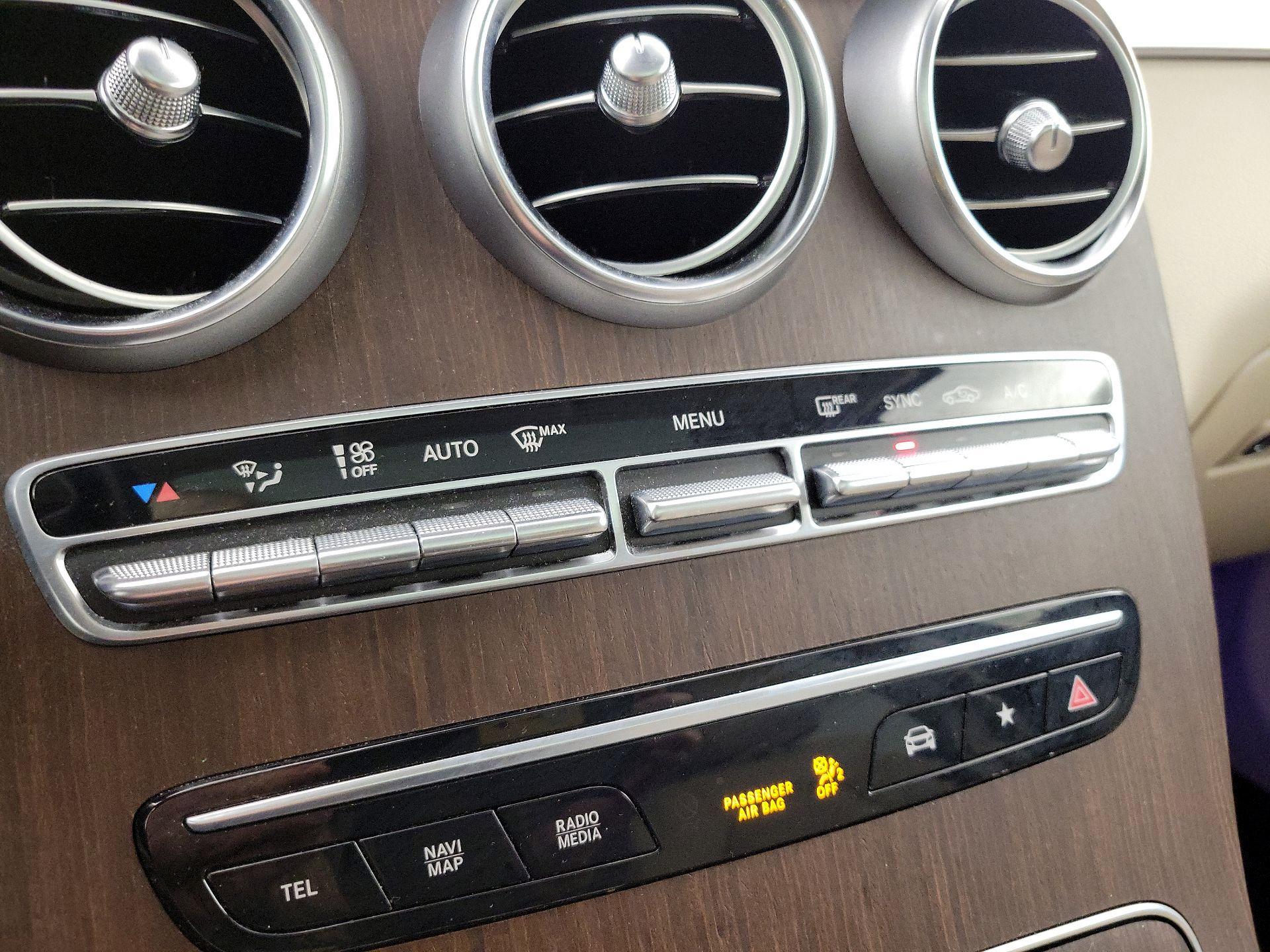 Thumbnail: 2022 Mercedes-Benz GLC - 16