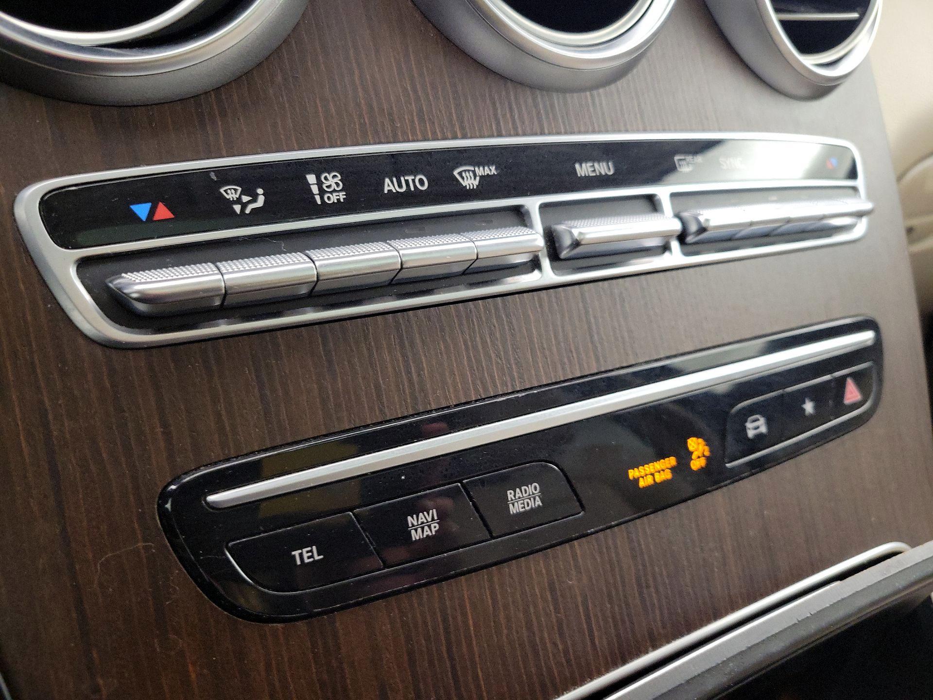 Thumbnail: 2021 Mercedes-Benz GLC - 16