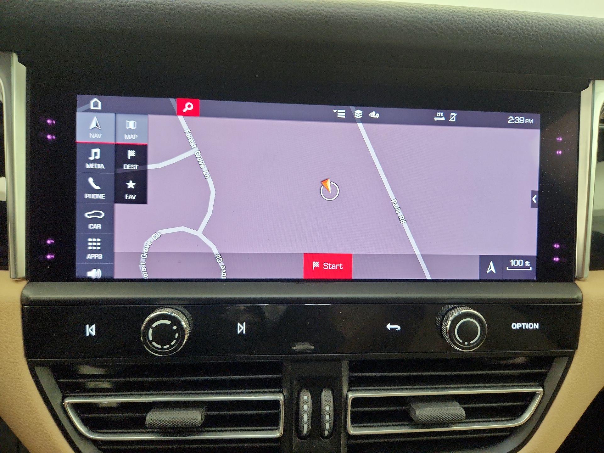 Thumbnail: 2023 Porsche Macan - 14