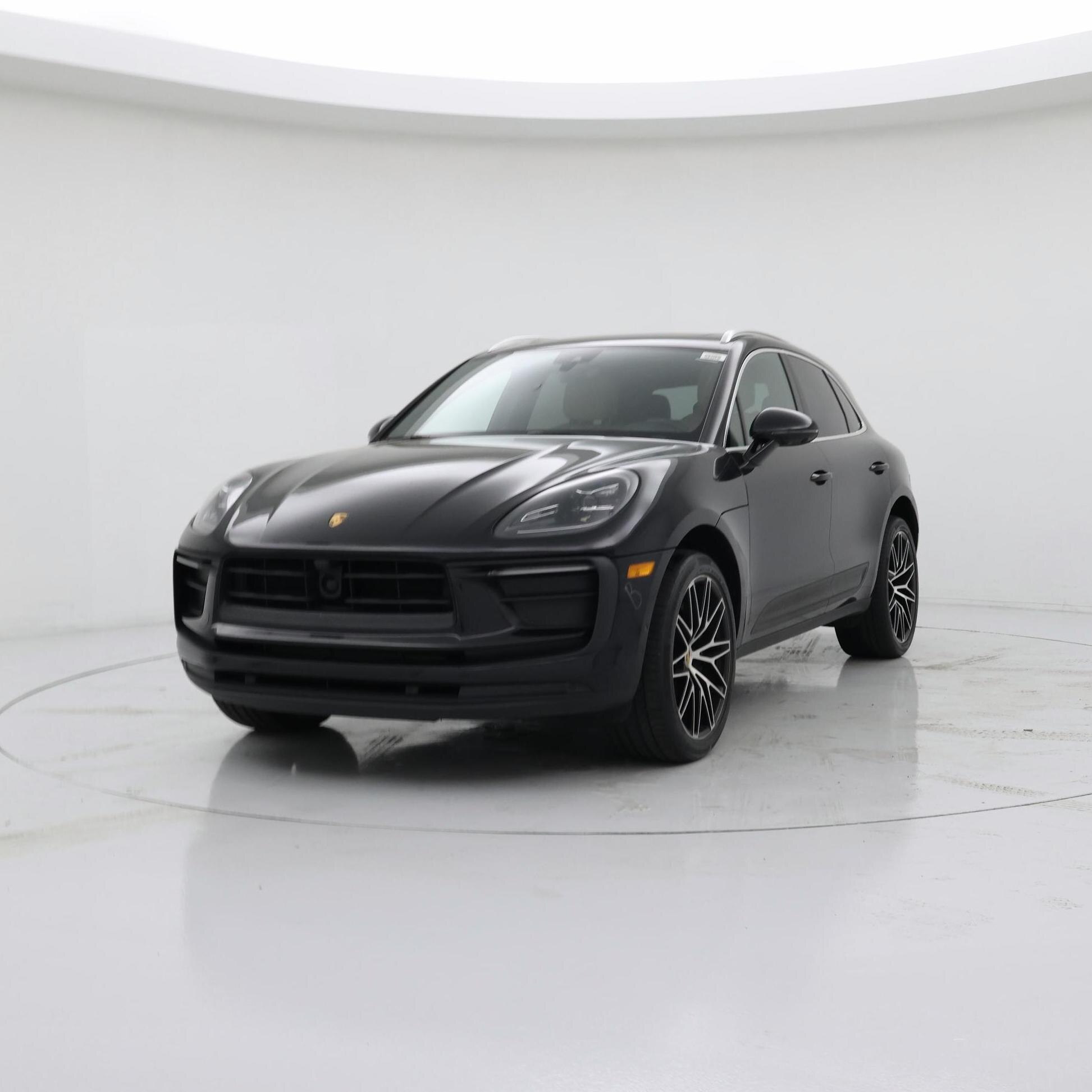 Thumbnail: 2023 Porsche Macan - 4