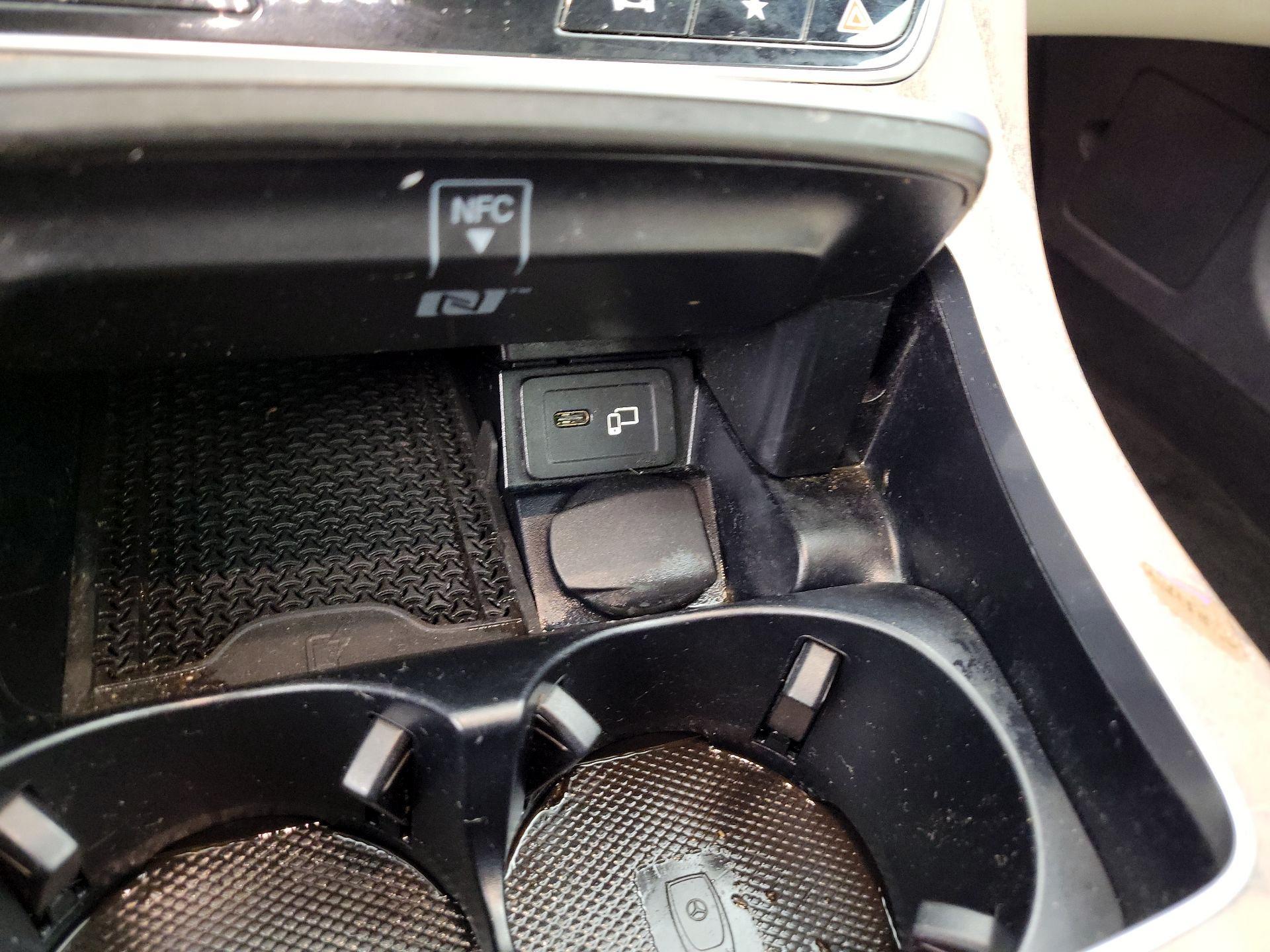 Thumbnail: 2023 Mercedes-Benz E-Class - 19