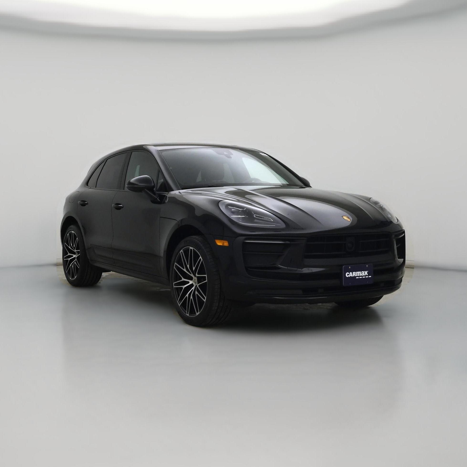 Thumbnail: 2023 Porsche Macan - 1