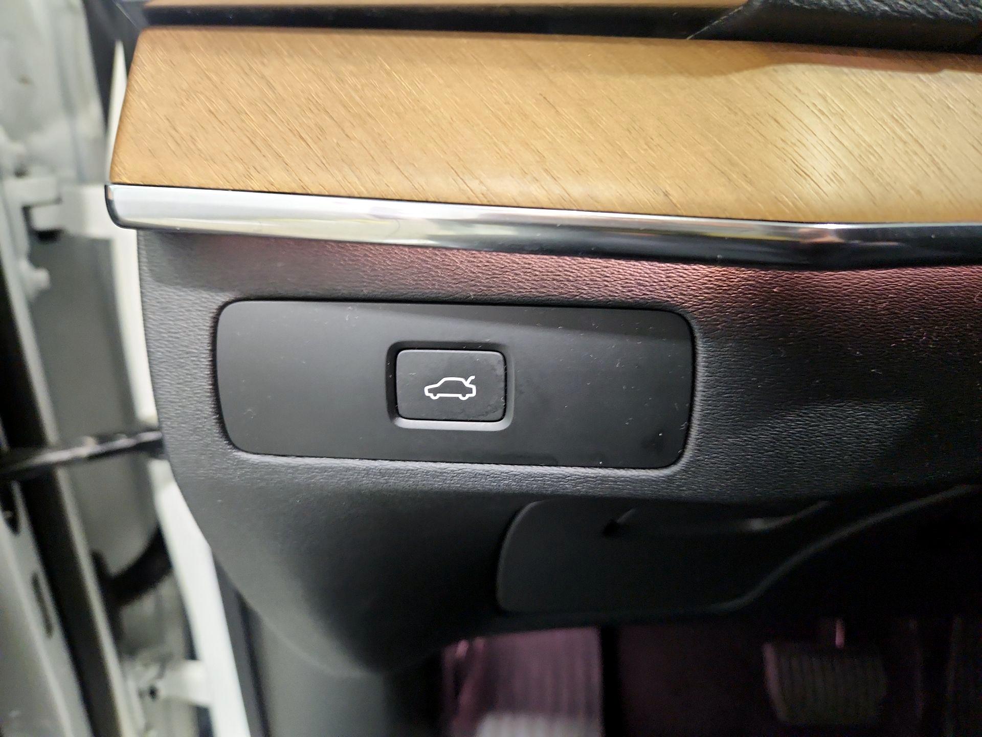 Thumbnail: 2023 Volvo XC90 - 13