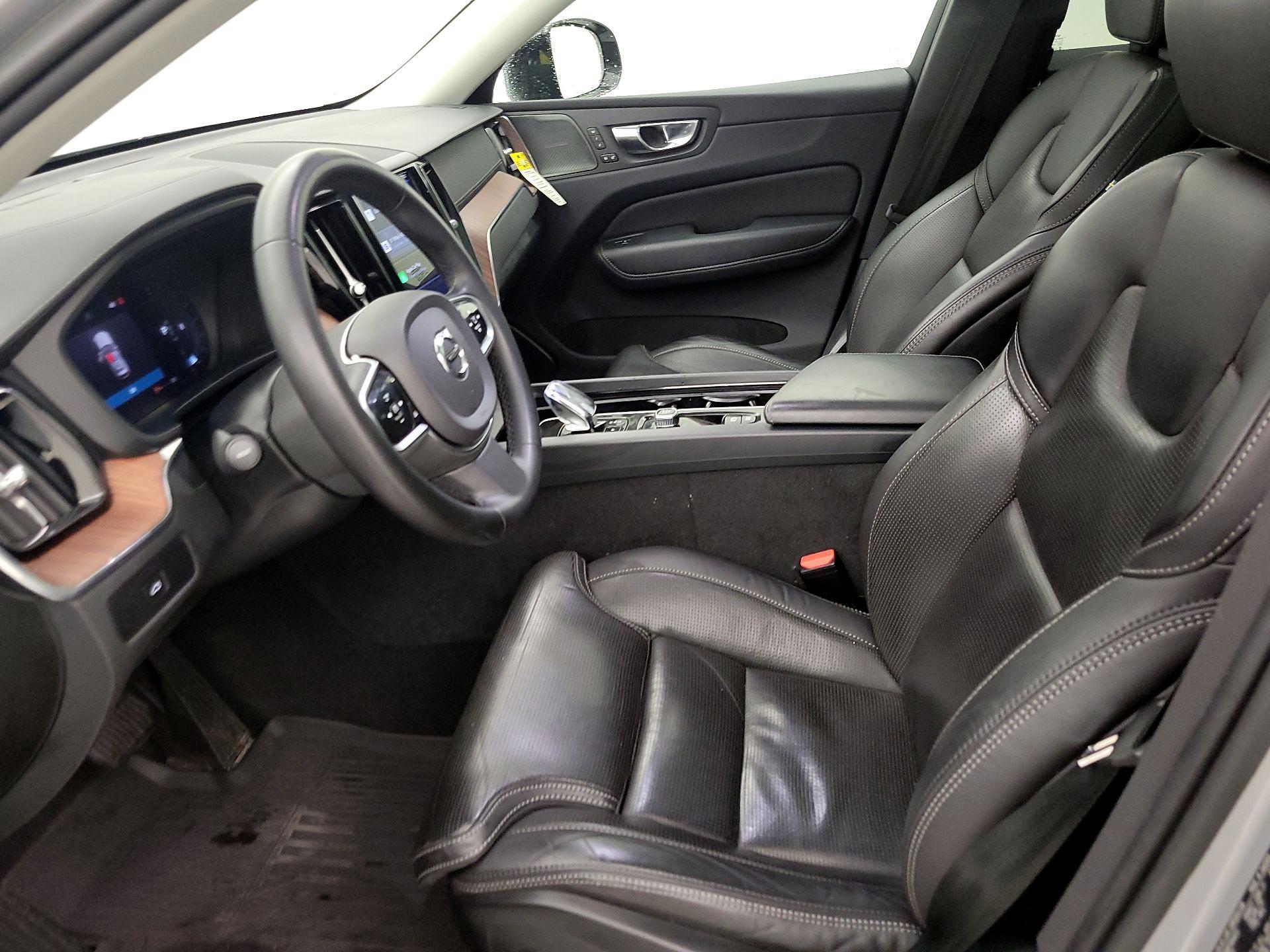 Thumbnail: 2023 Volvo XC60 - 11