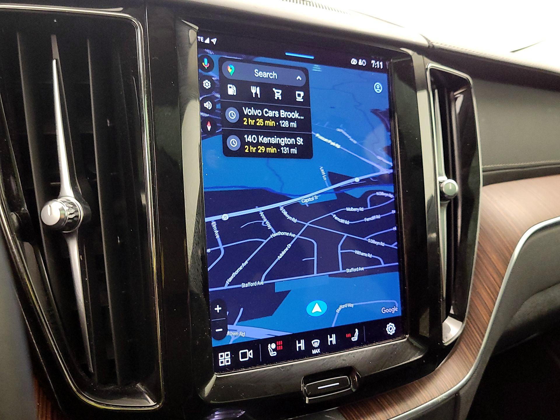 Thumbnail: 2023 Volvo XC60 - 14