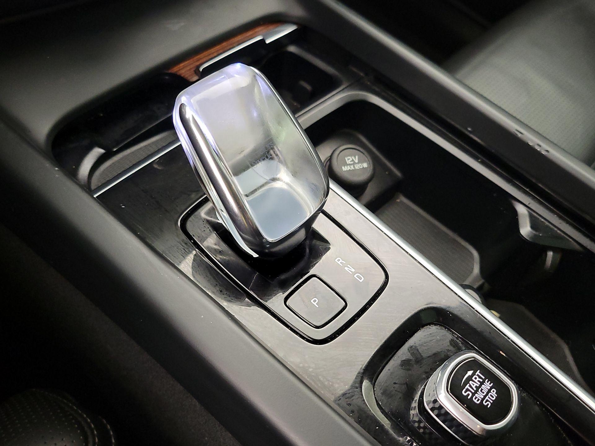 Thumbnail: 2023 Volvo XC60 - 18